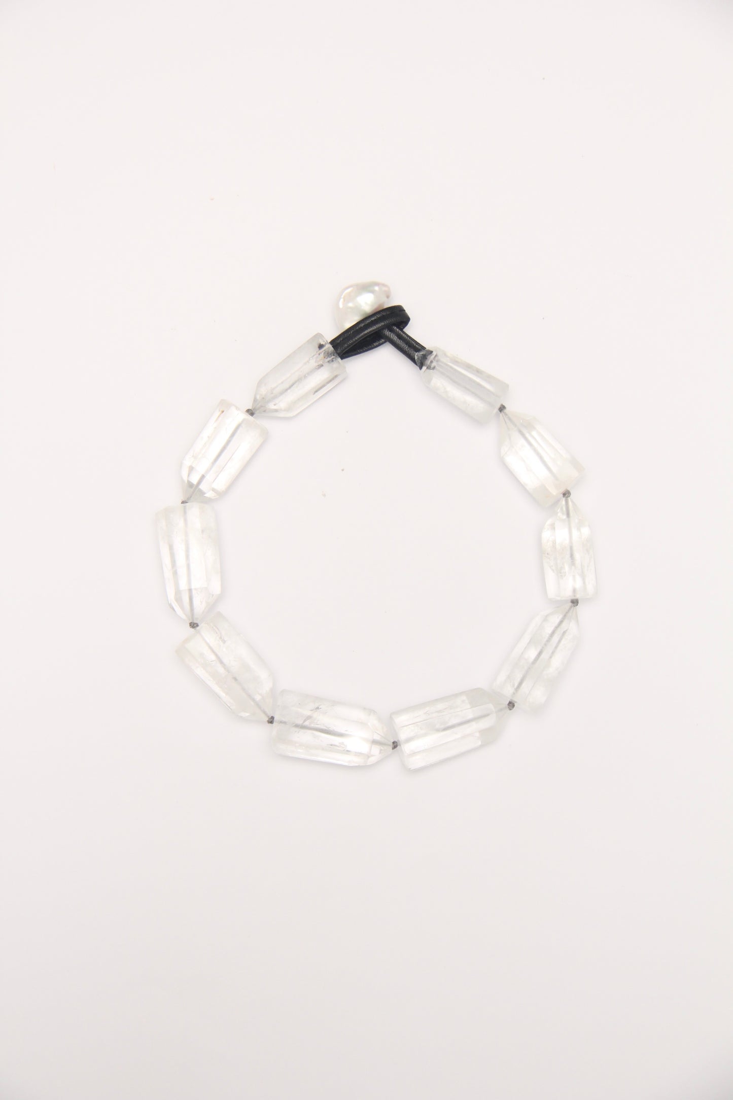 Necklace: quartz, pearls