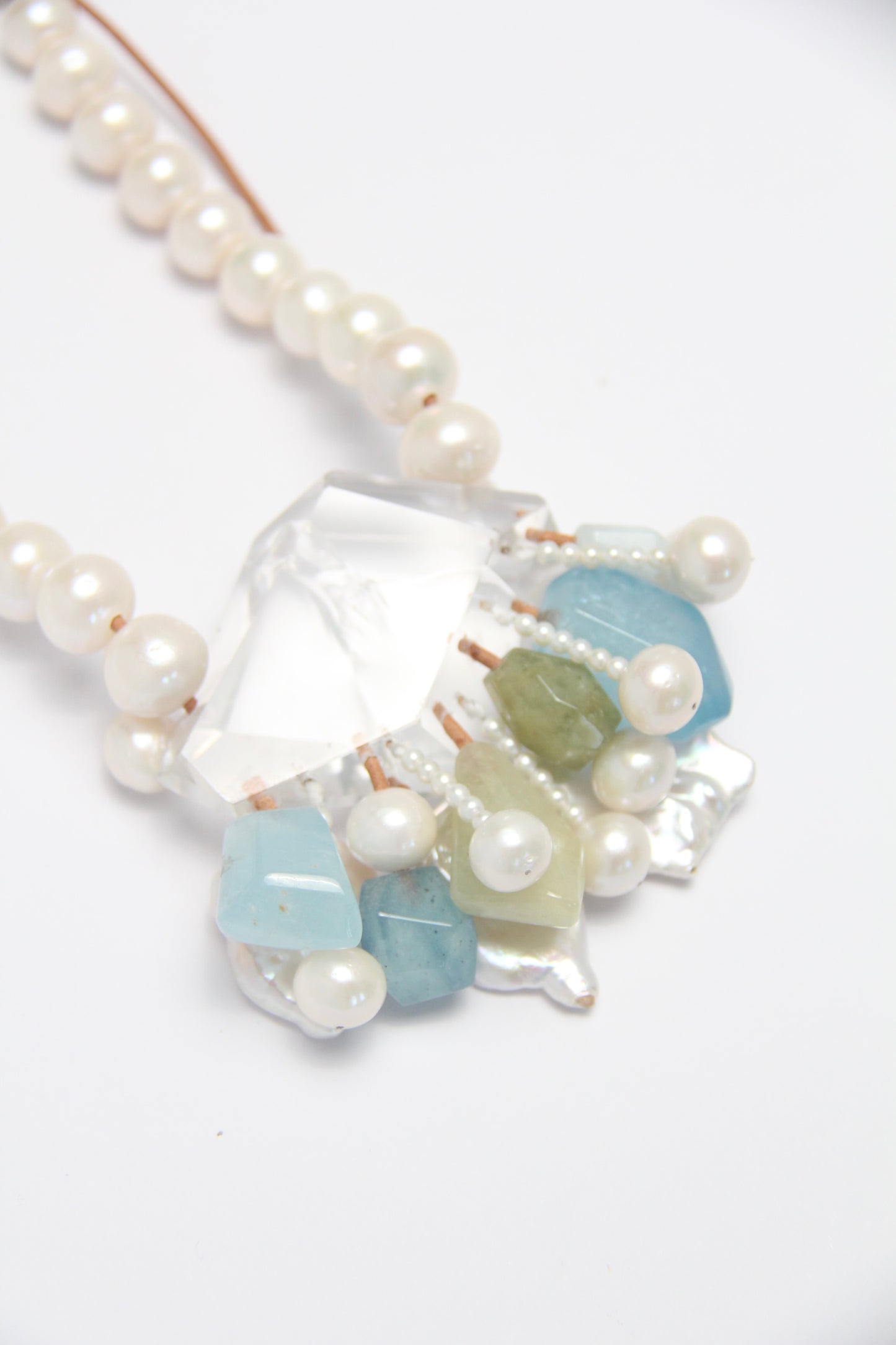 Pendant: morganite, pearls, aquamarine