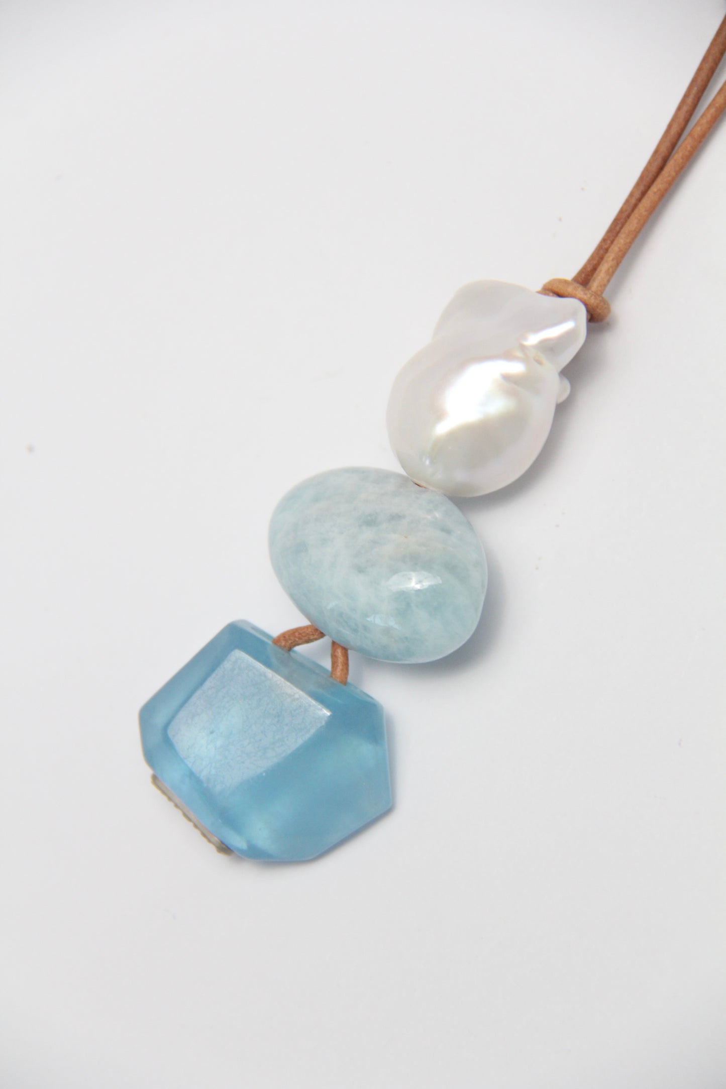 Pendant: pearl, morganite, aquamarine
