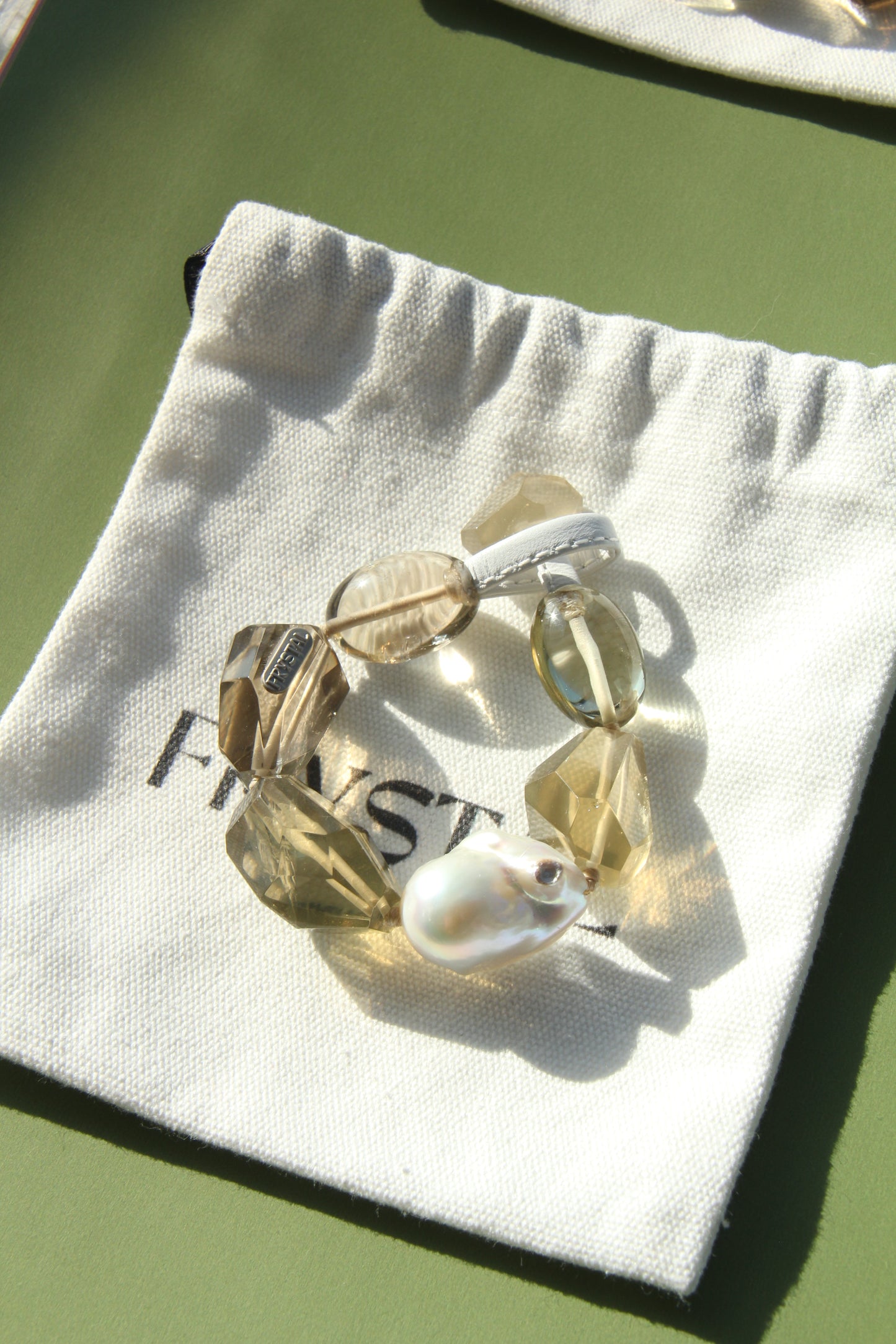 Bracelet: citrine, pearls
