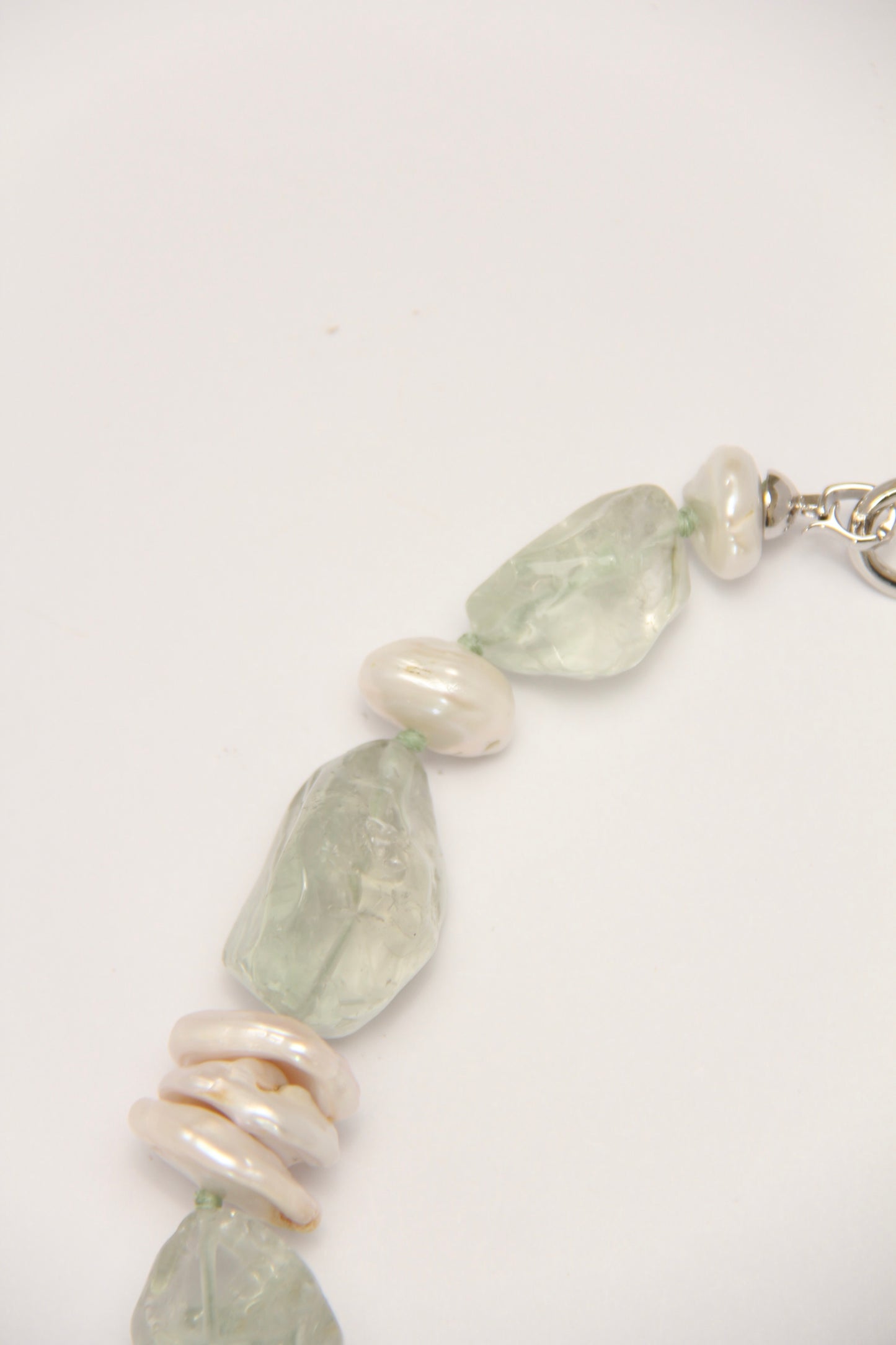 Necklace: pearls, prasem quartz