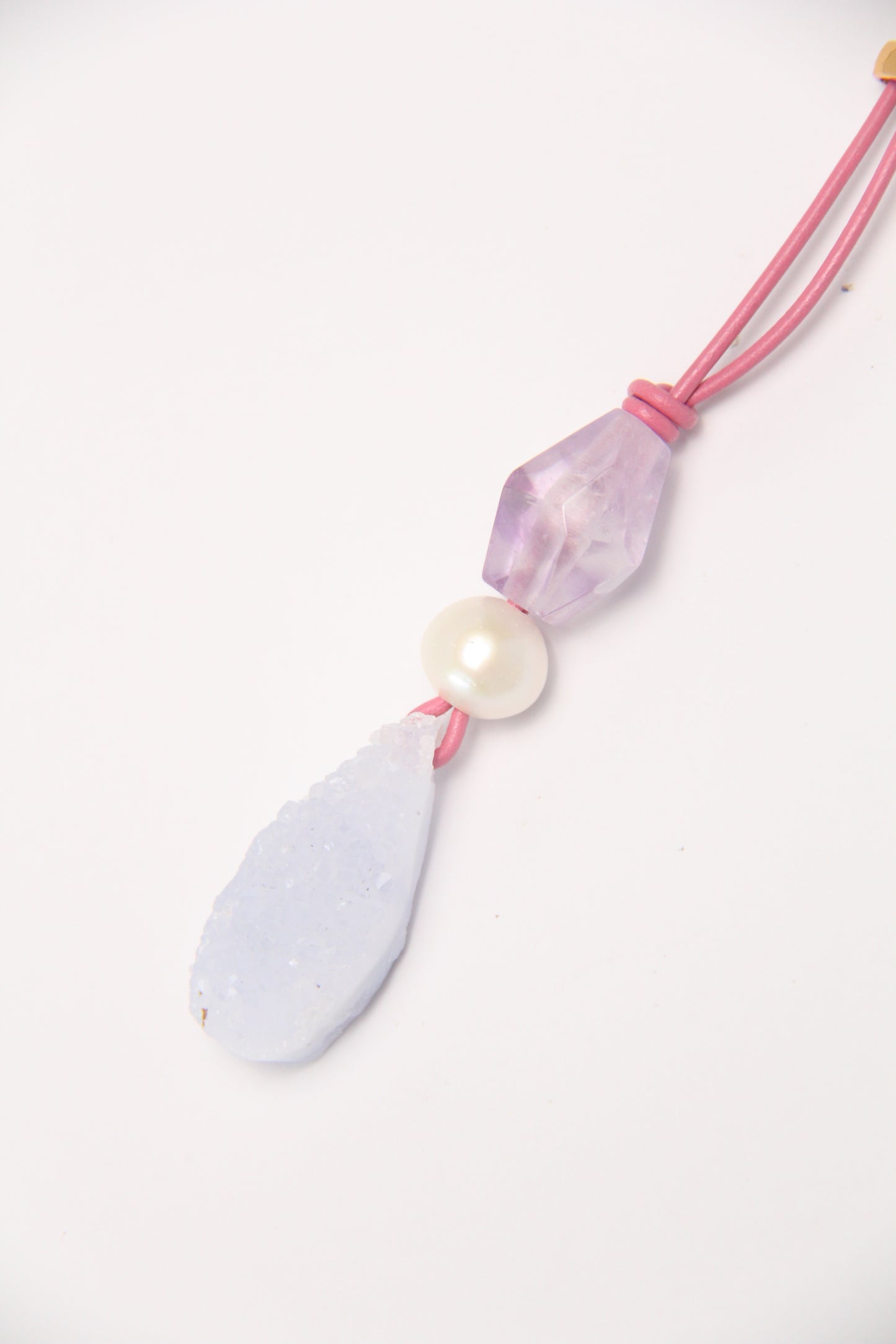 Pendant: amethyst, pearl, blue lace agate, leather