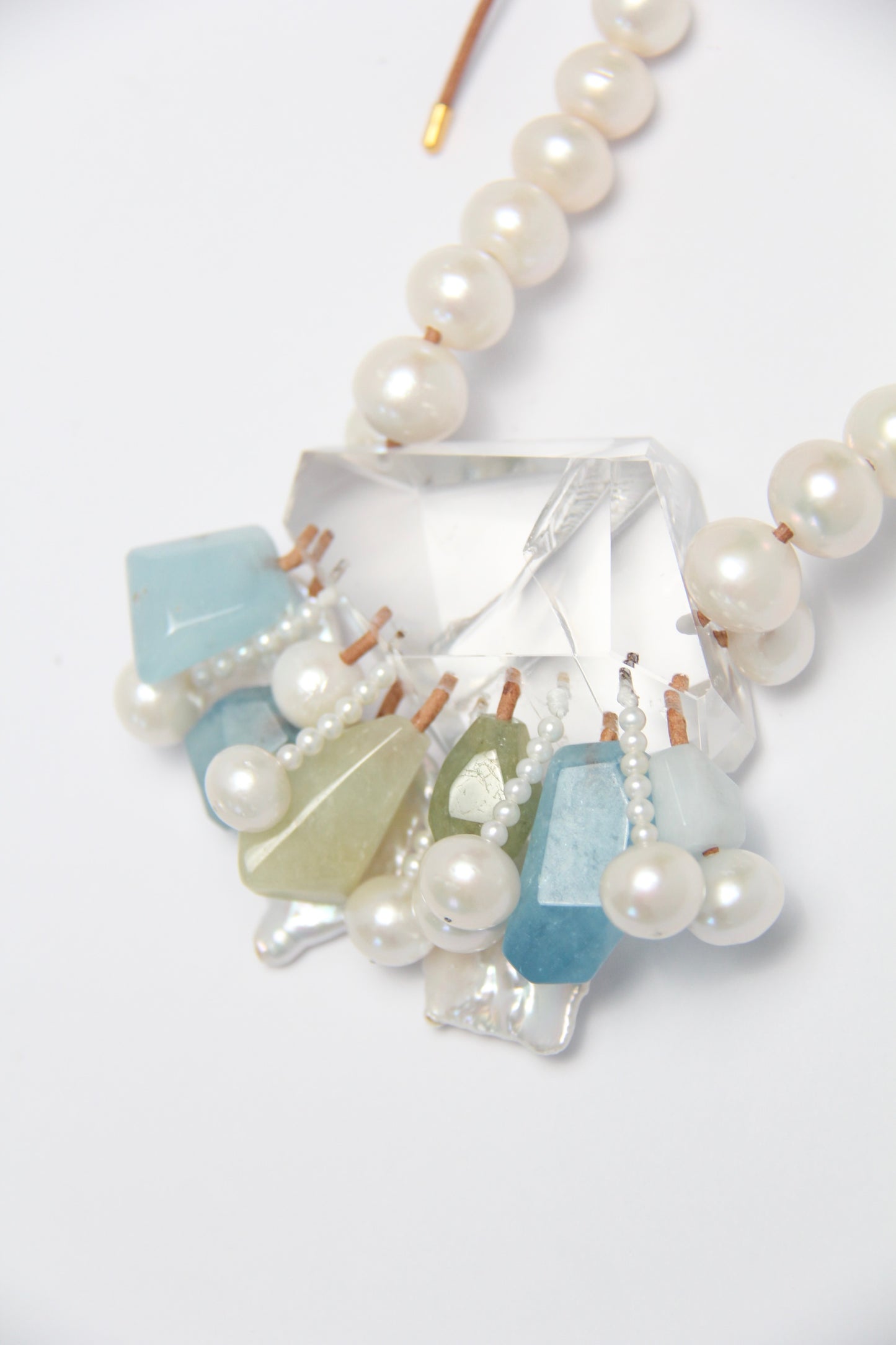 Pendant: morganite, pearls, aquamarine