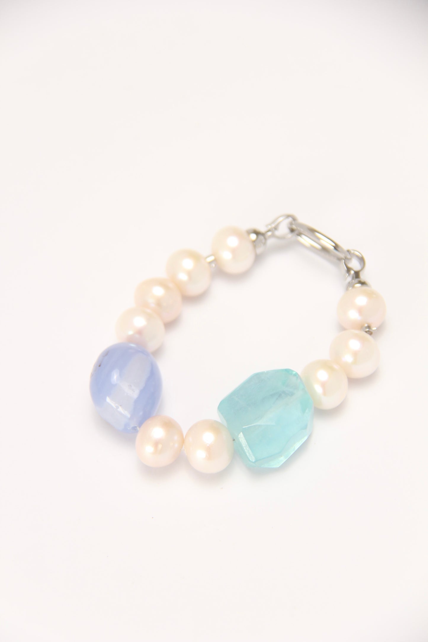 Bracelet: pearls, aquamarine, blue lace agate