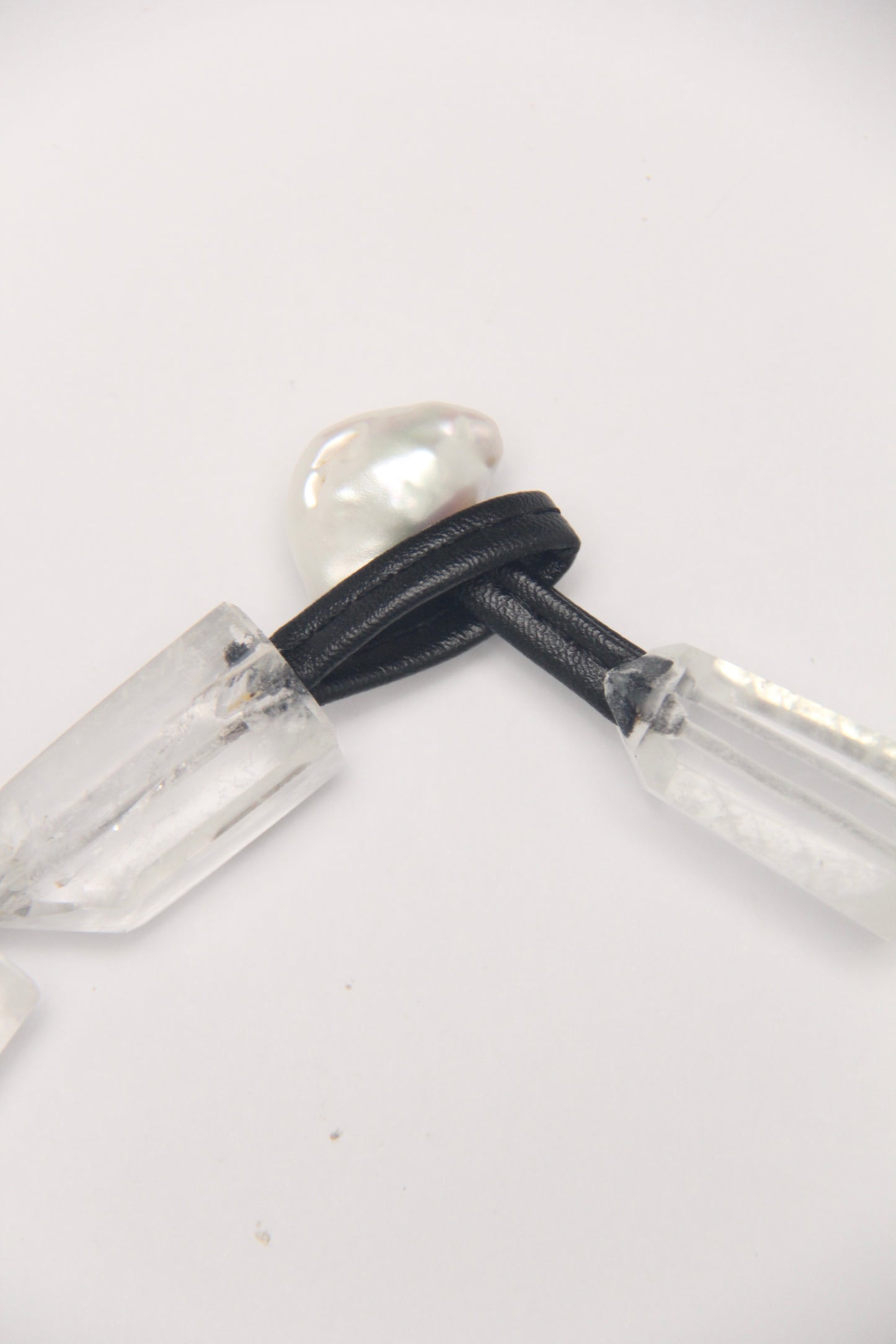 Necklace: quartz, pearls