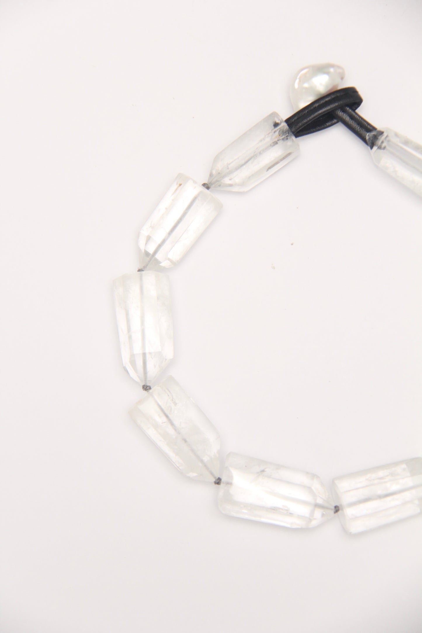 Necklace: quartz, pearls