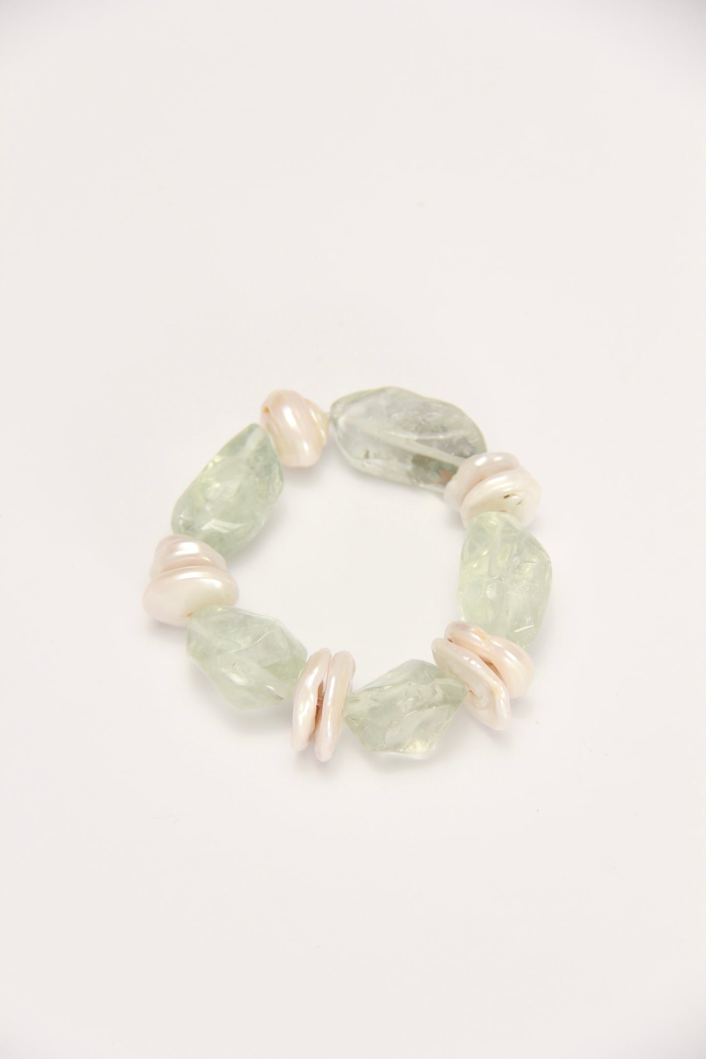 Bracelet: pearls, prasem quartz
