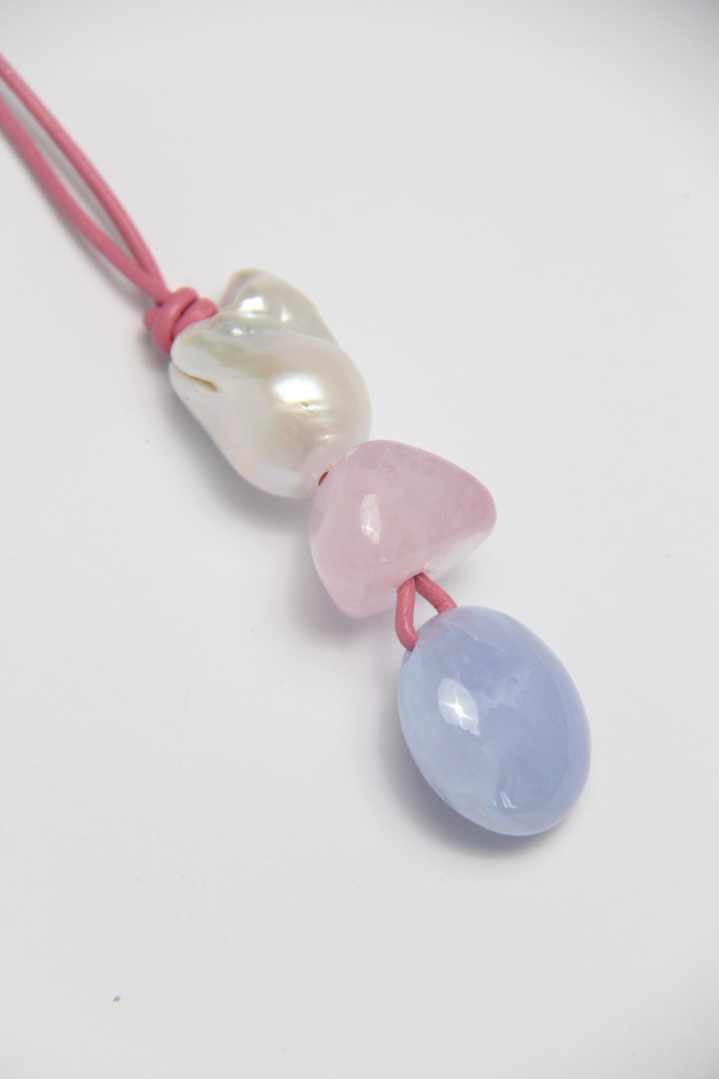 Pendant: pearl, morganite, blue lace agate