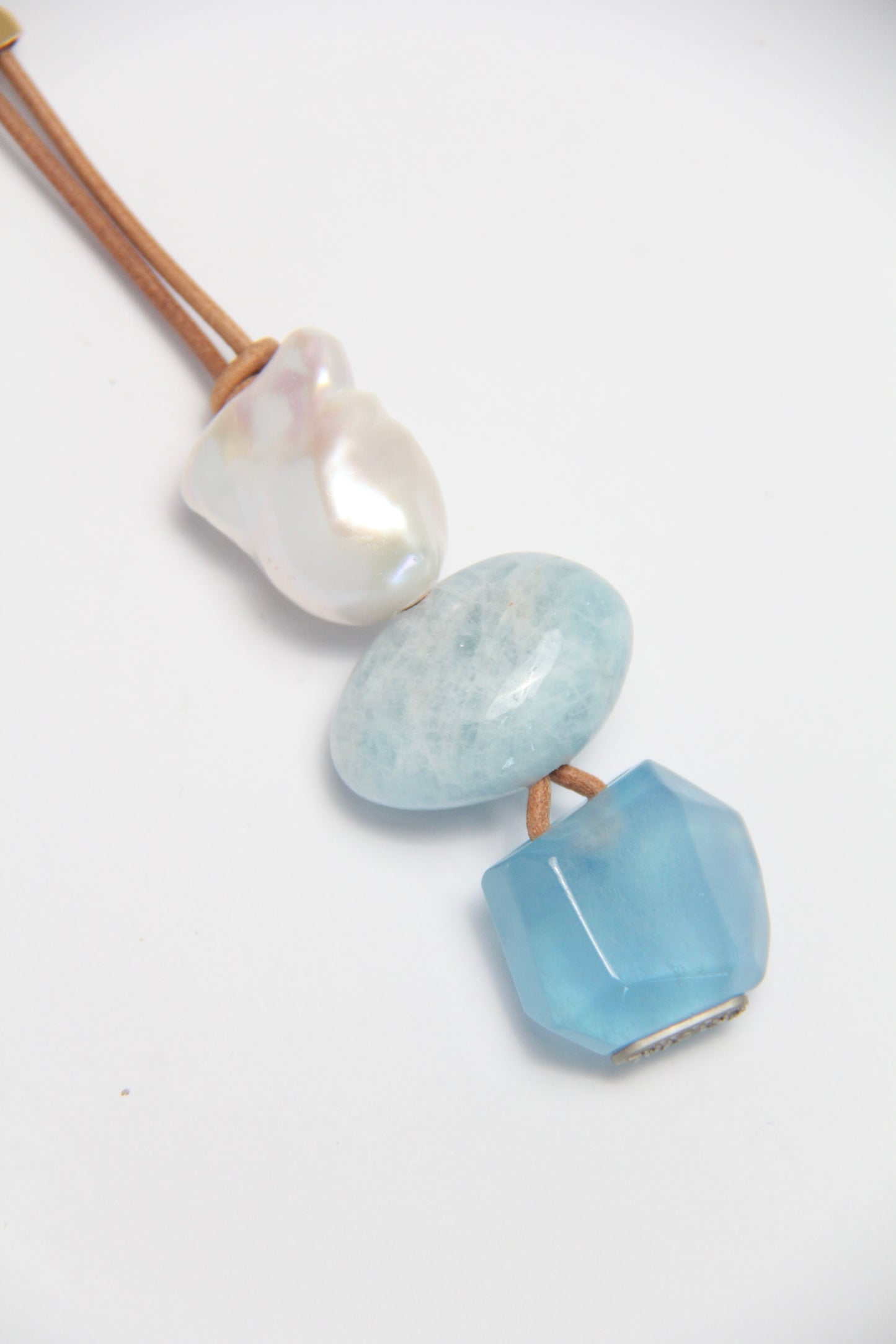 Pendant: pearl, morganite, aquamarine