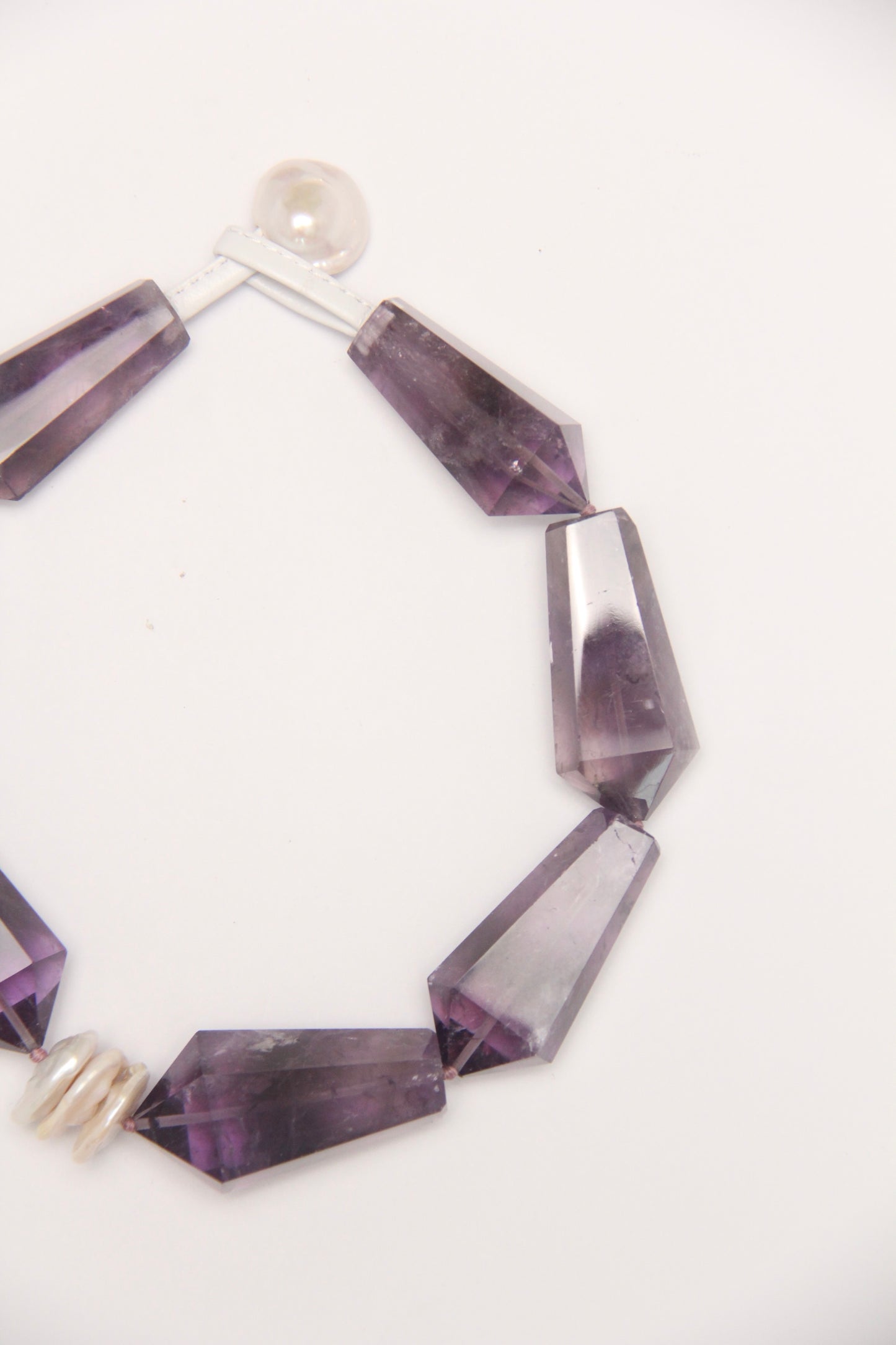 Necklace: amethyst, pearls