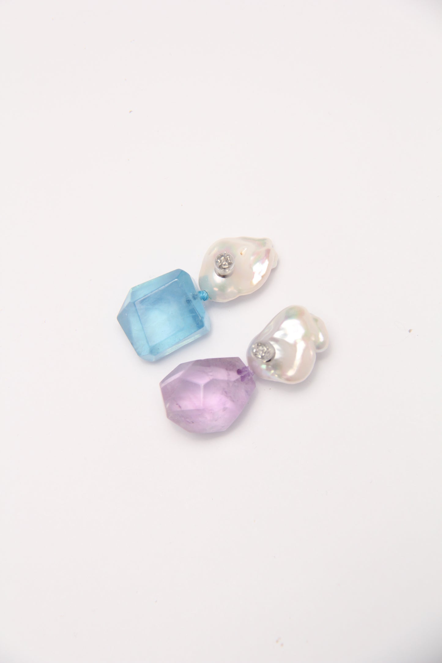 Earrings: aquamarine, amethyst, pearls