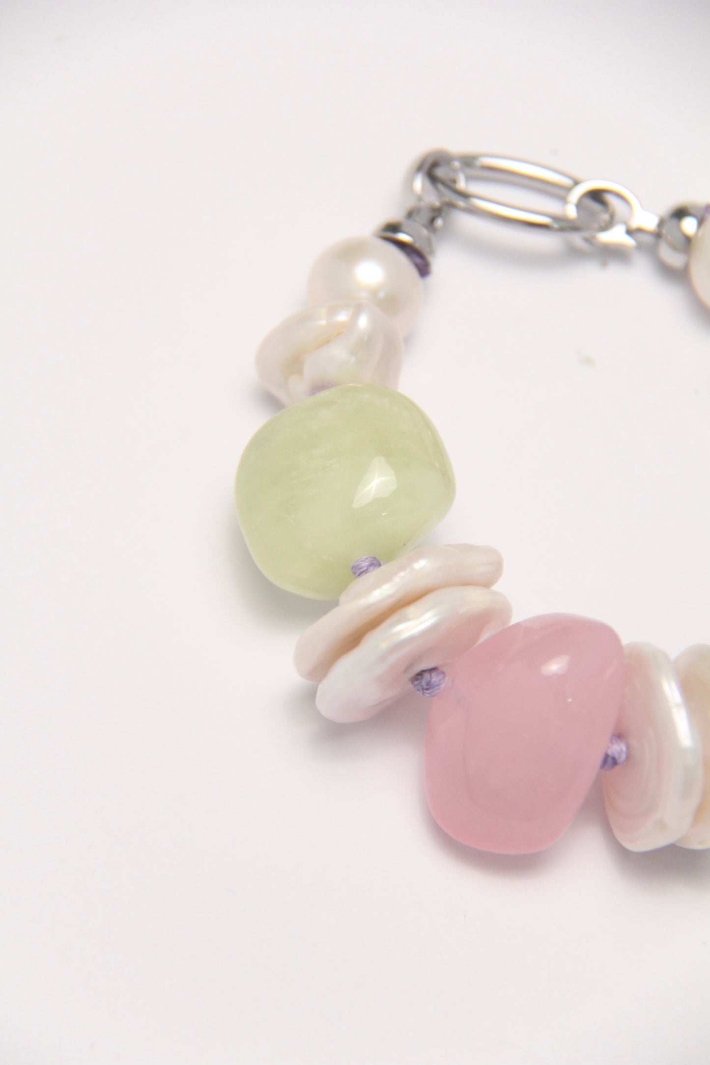 Bracelet: morganite, amethyst, lepidolite, pearls