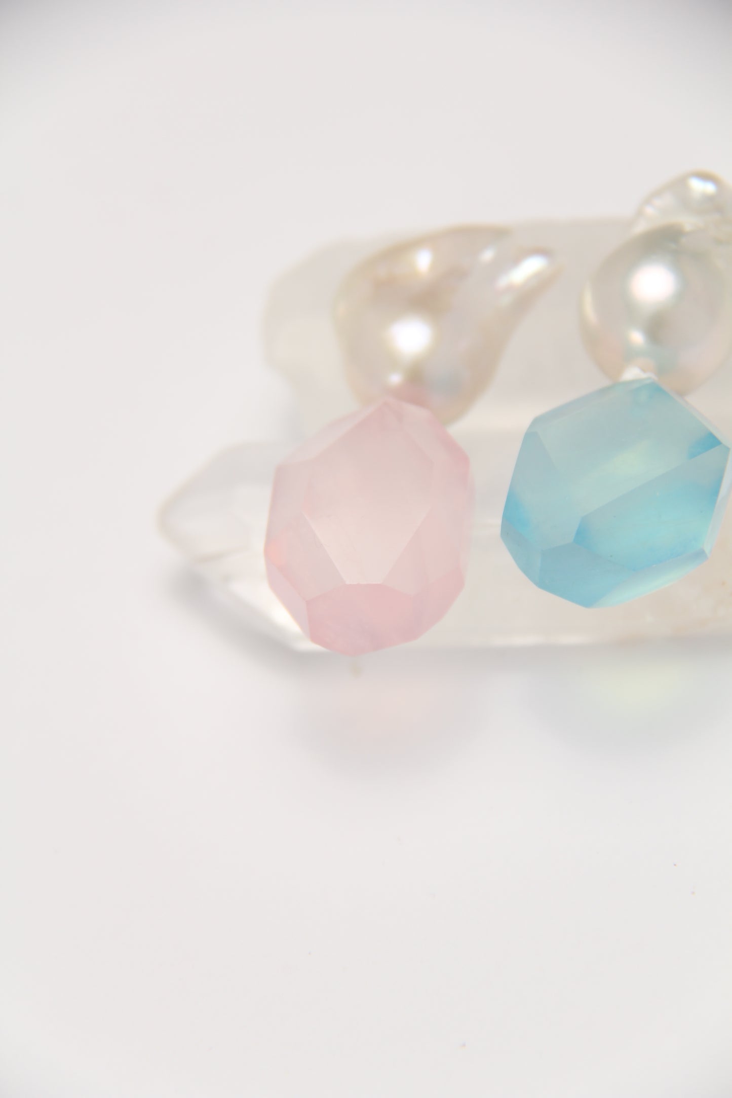 Earrings: pearls, aquamarine, rose quartz