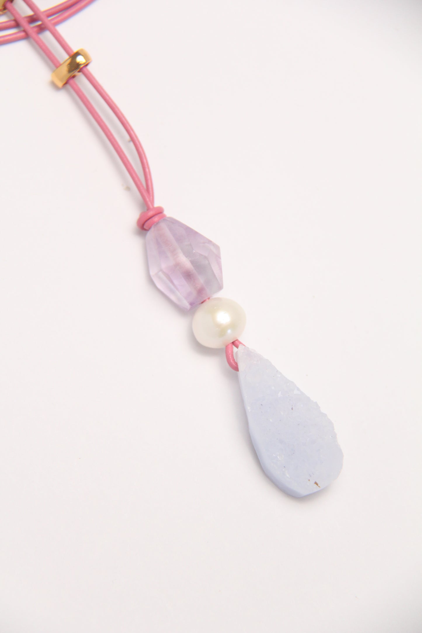 Pendant: amethyst, pearl, blue lace agate, leather