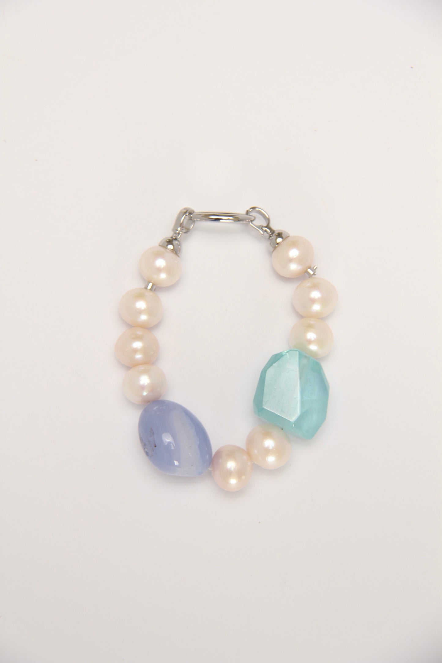 Bracelet: pearls, aquamarine, blue lace agate
