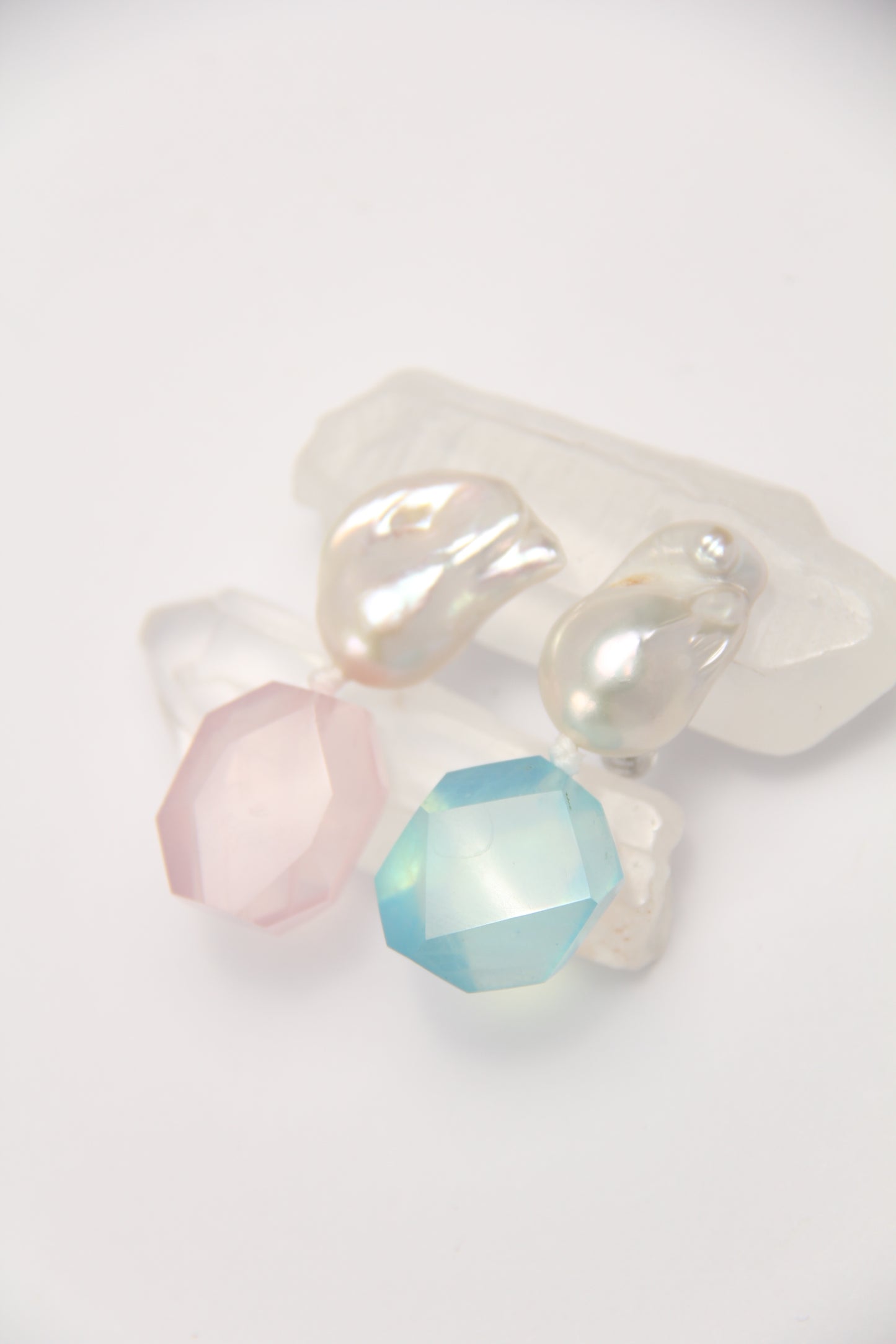 Earrings: pearls, aquamarine, rose quartz