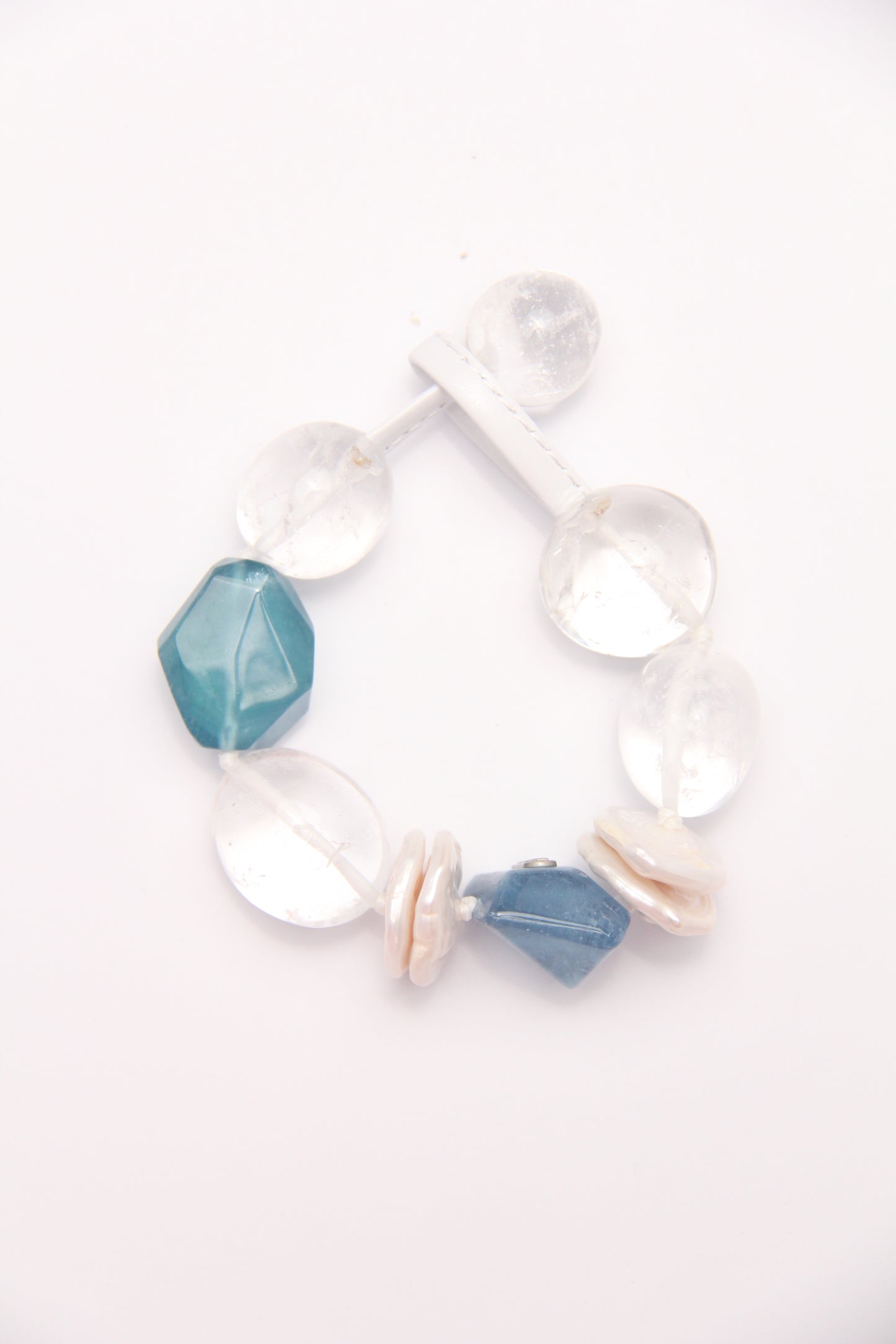 Bracelet: aquamarine, quartz, pearls