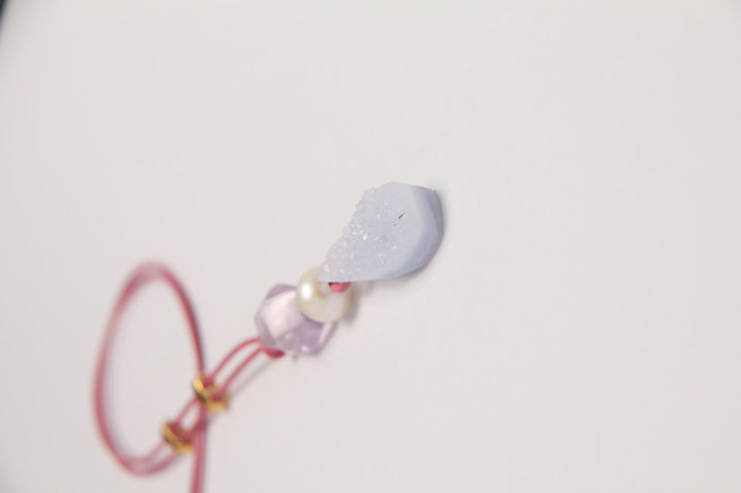 Pendant: amethyst, pearl, blue lace agate, leather