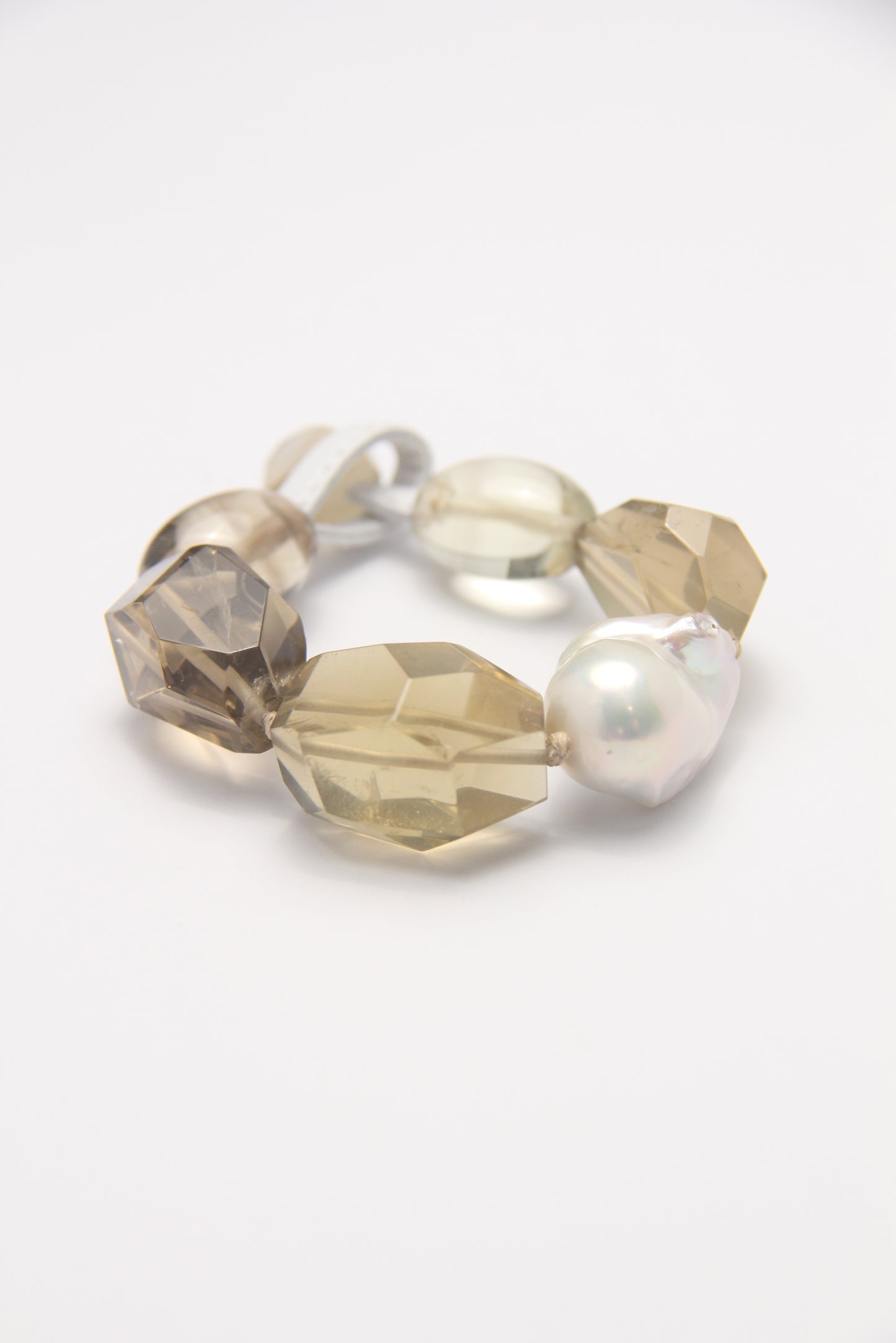 Bracelet: citrine, pearls