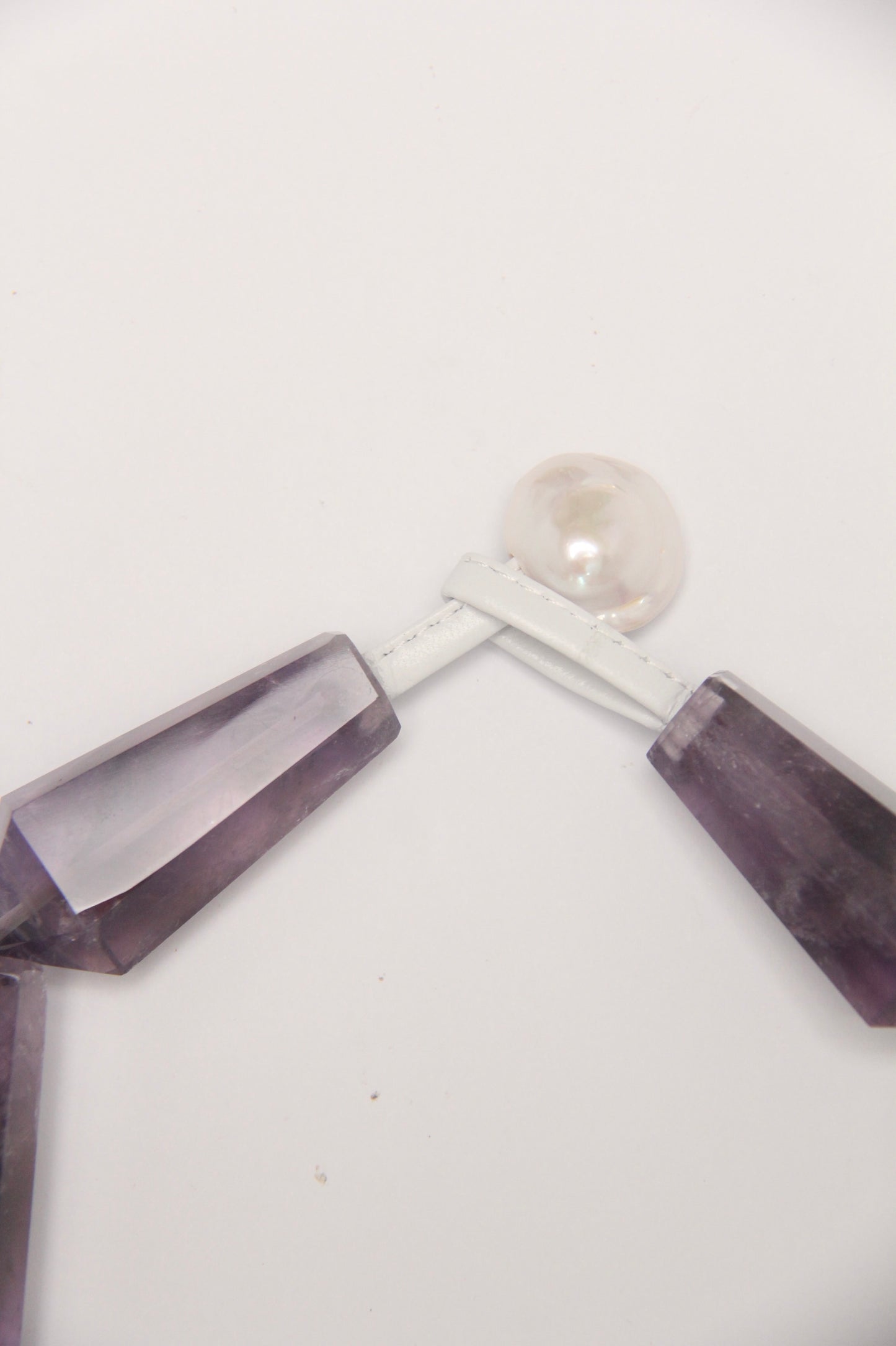 Necklace: amethyst, pearls