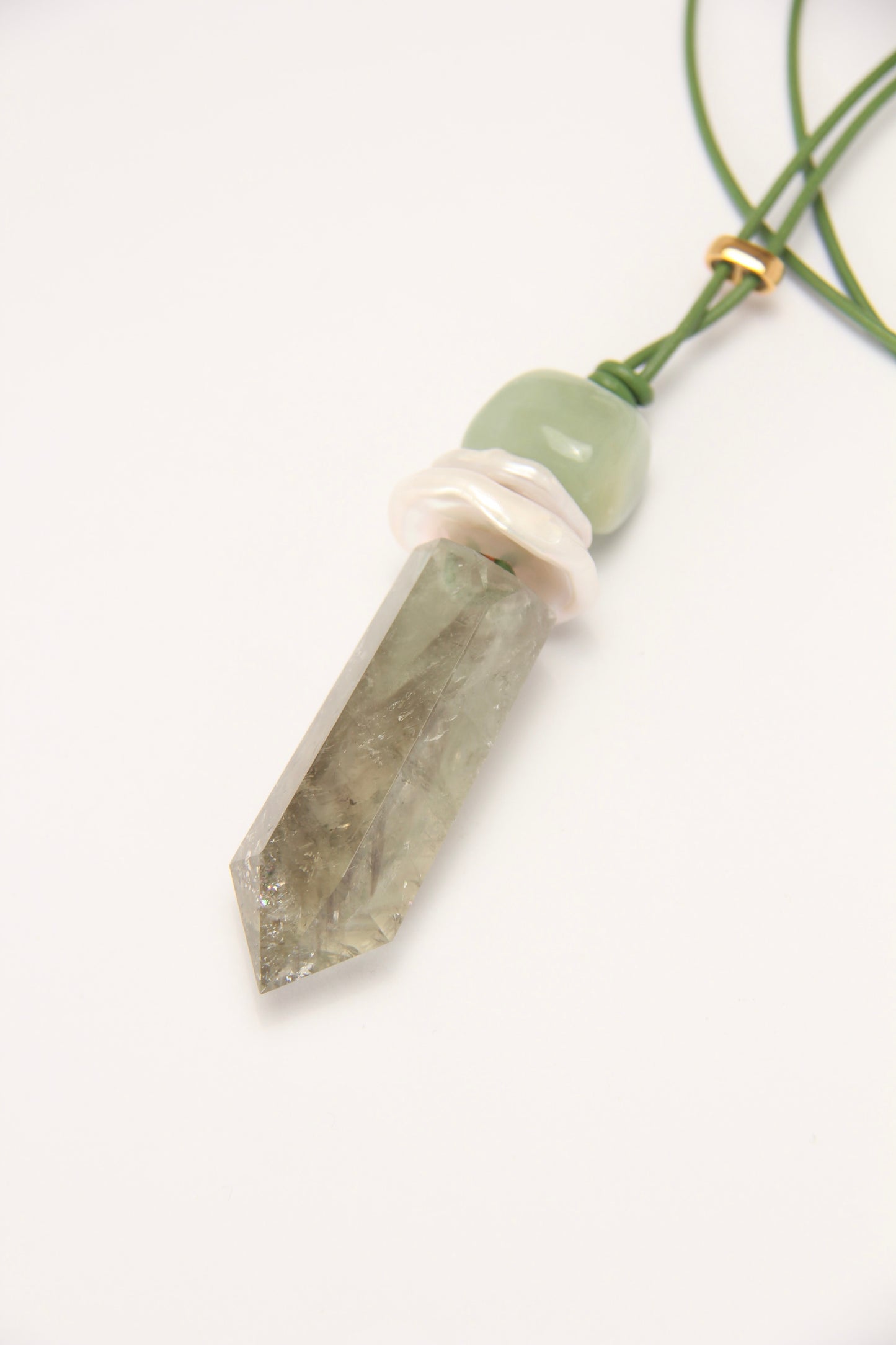 Pendant: morganite, pearls, prasem quartz