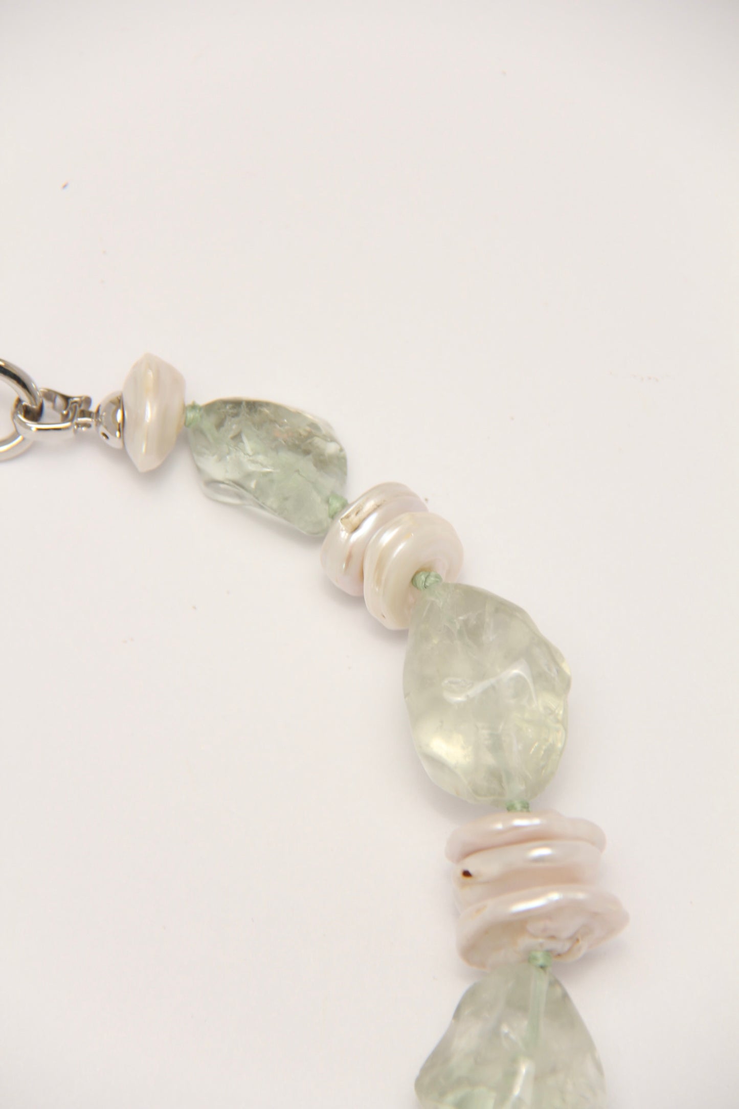 Necklace: pearls, prasem quartz
