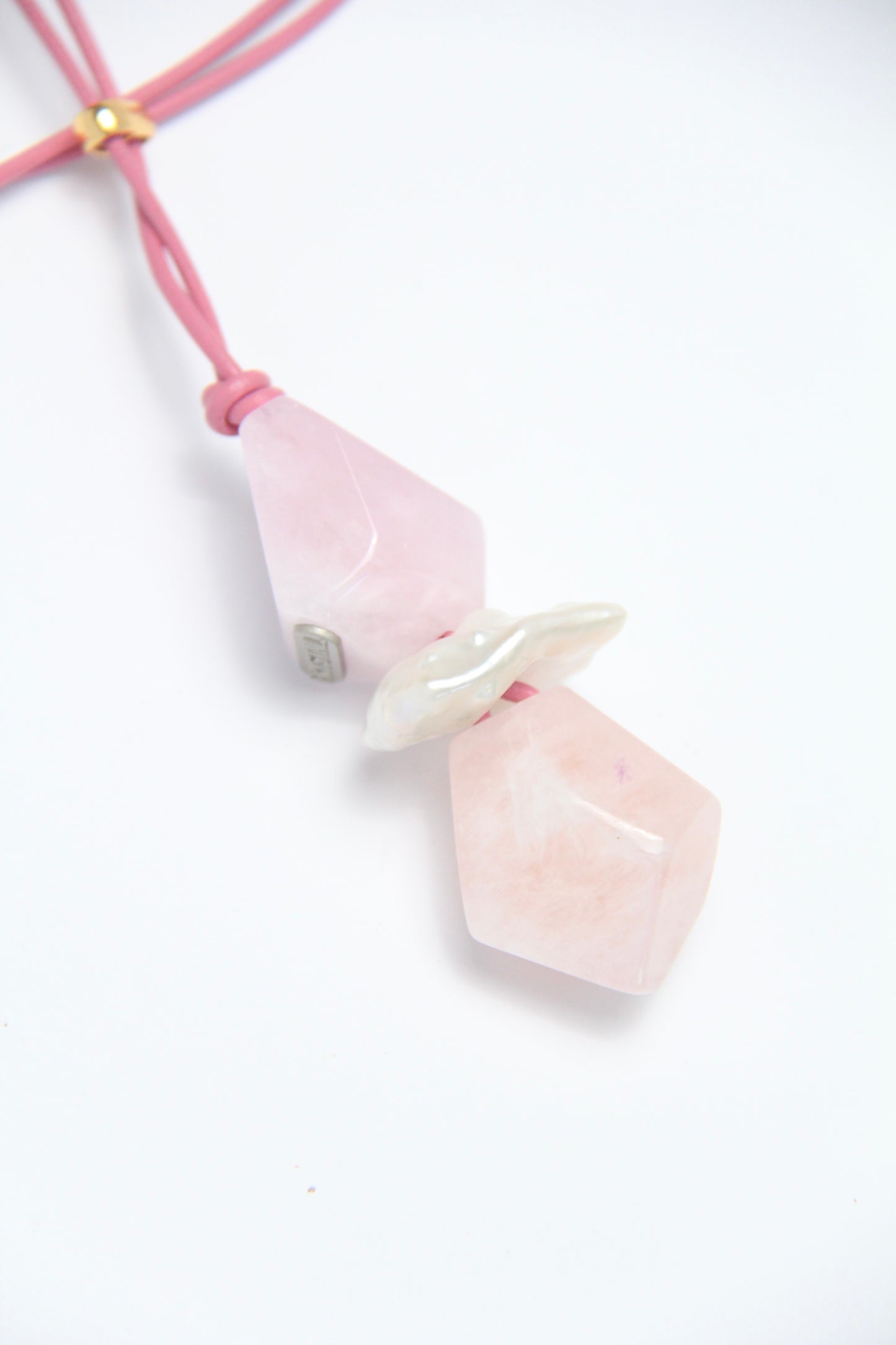 Pendant: morganite, pearl