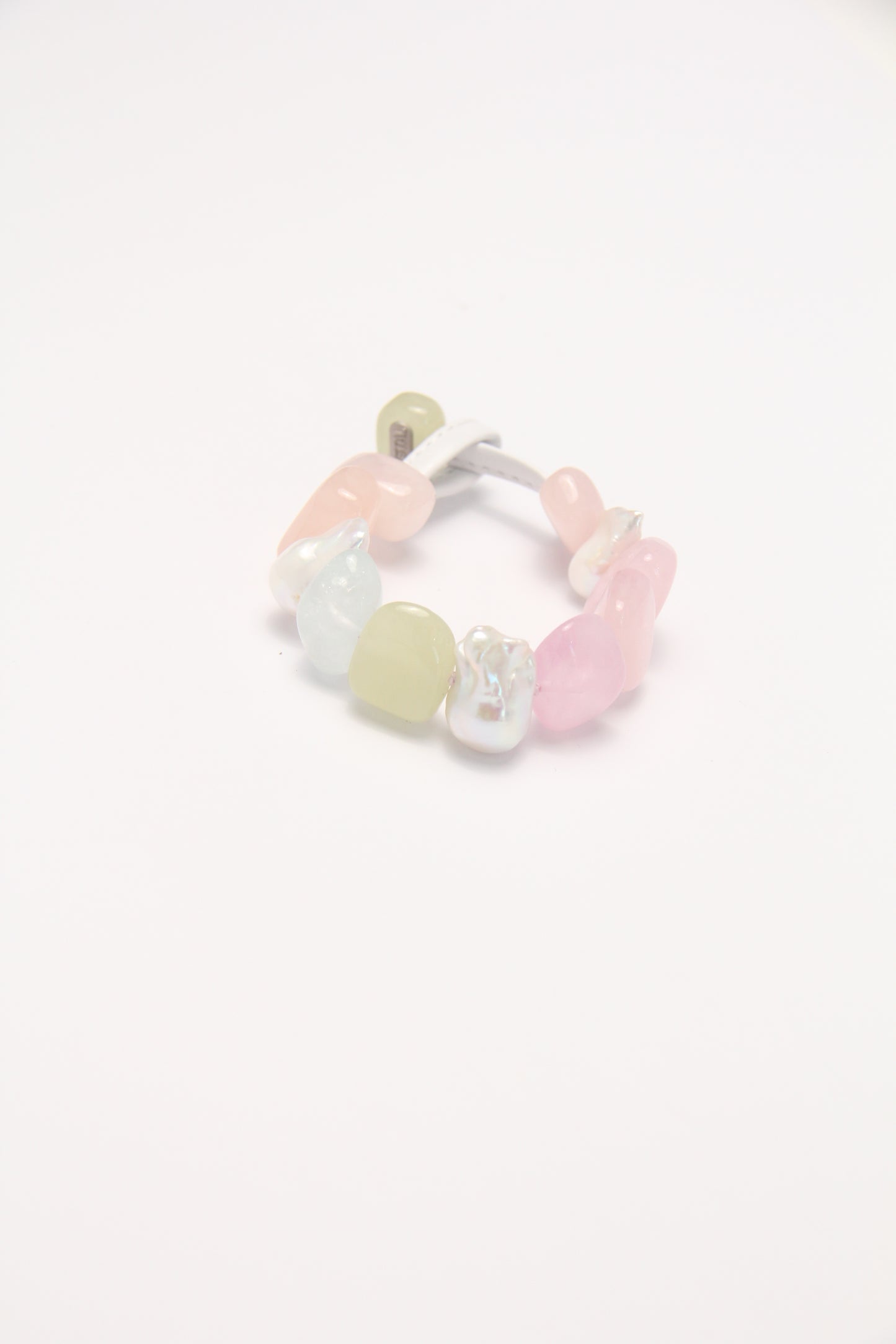 Bracelet: morganite, baroque pearls