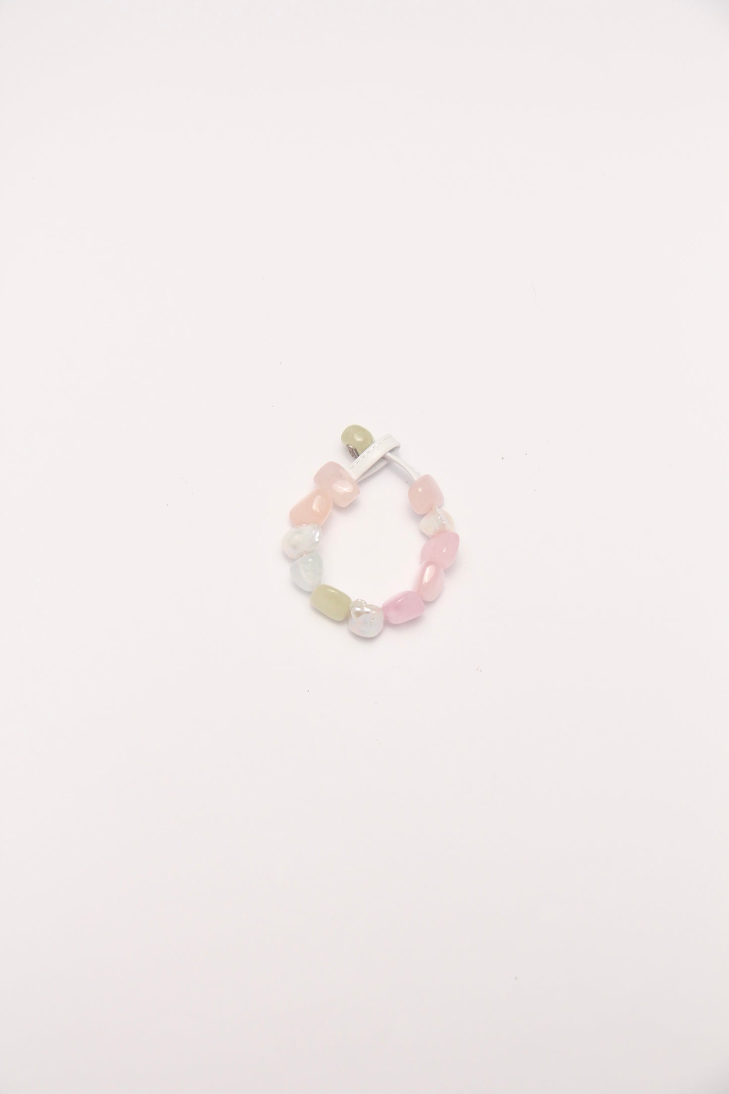Bracelet: morganite, baroque pearls