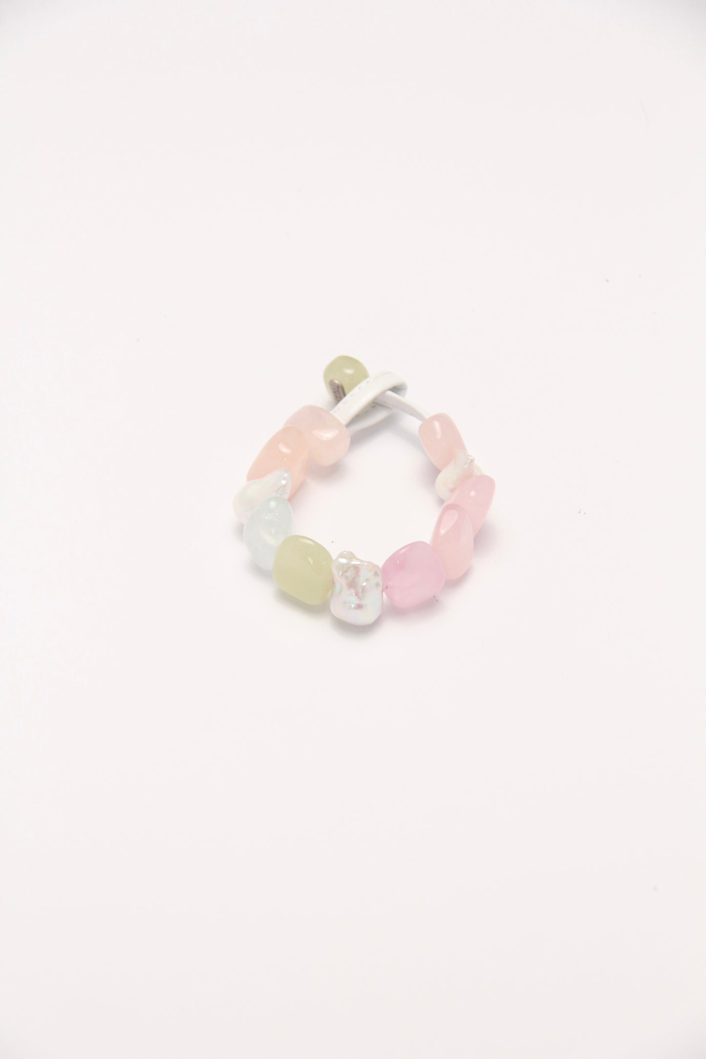 Bracelet: morganite, baroque pearls