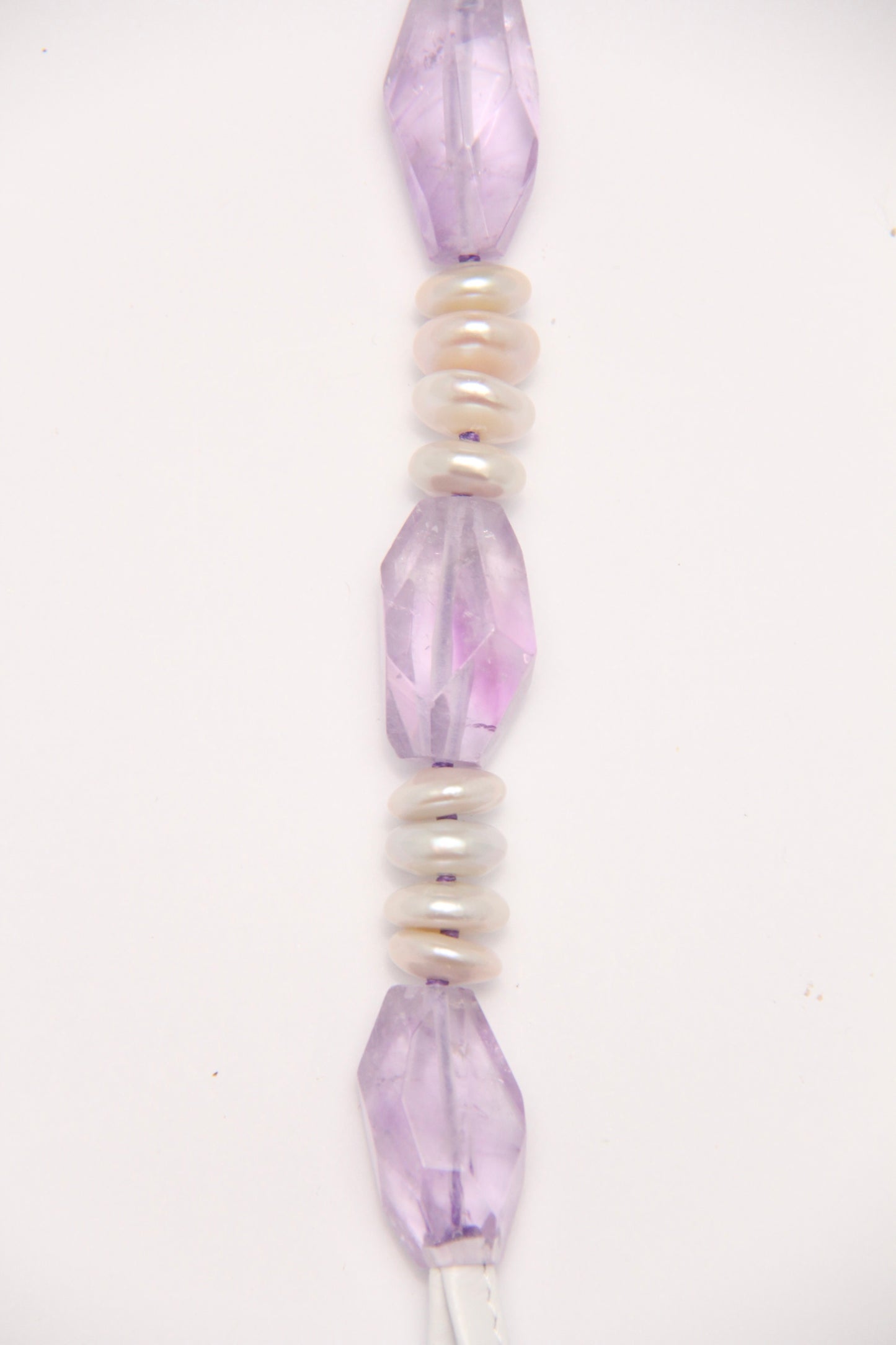 Bracelet: amethyst, pearls