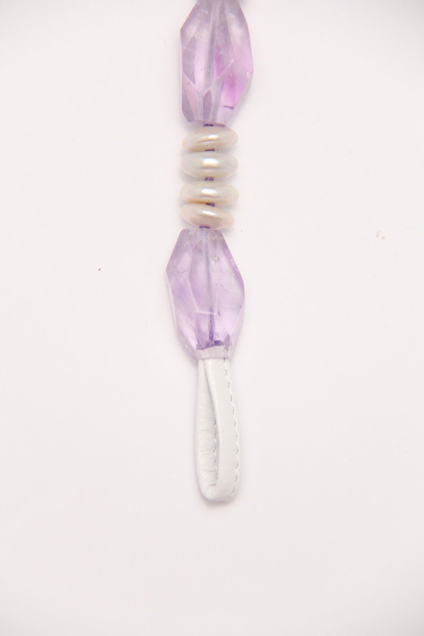 Bracelet: amethyst, pearls