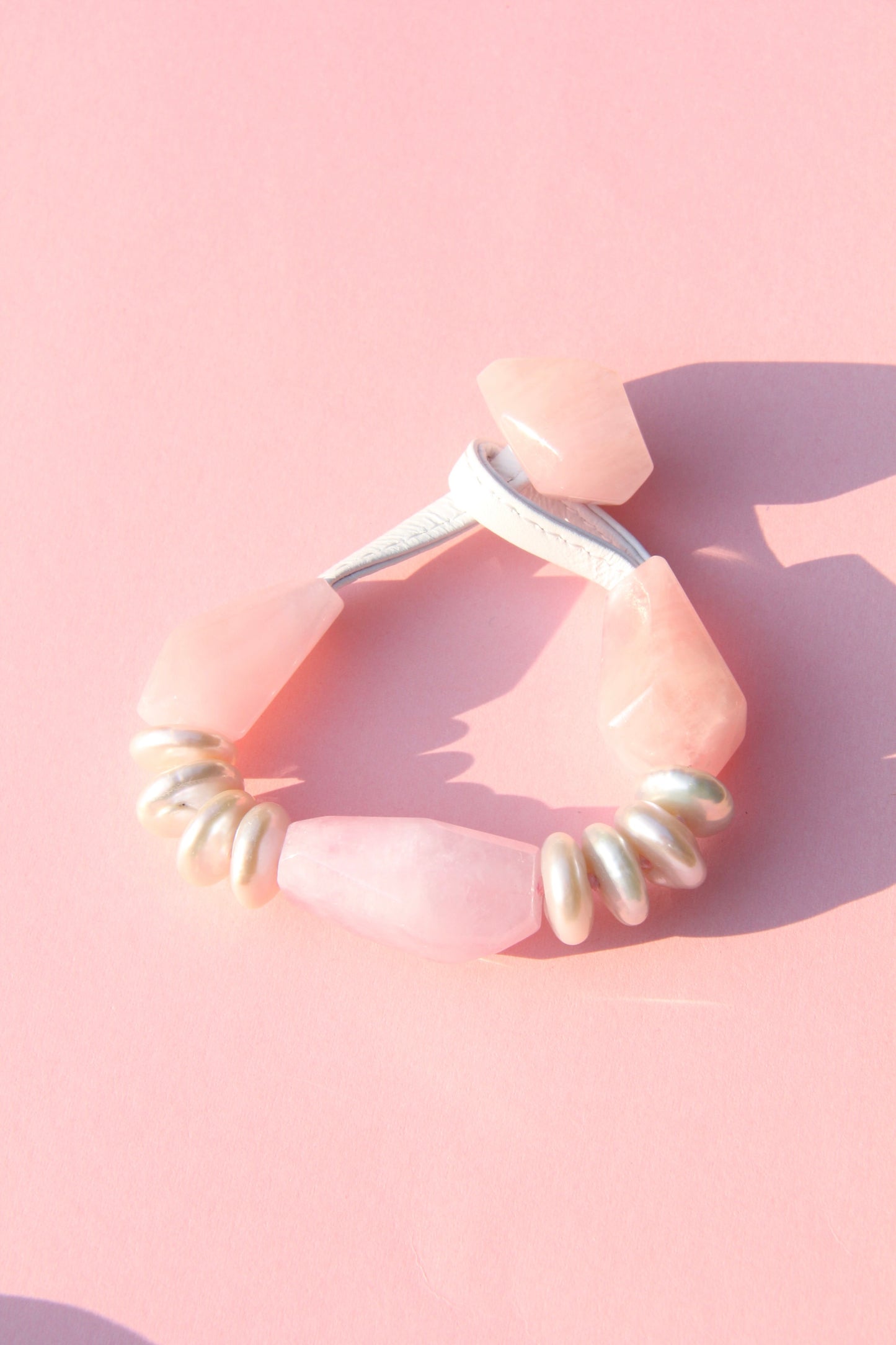 Bracelet: morganite, pearls