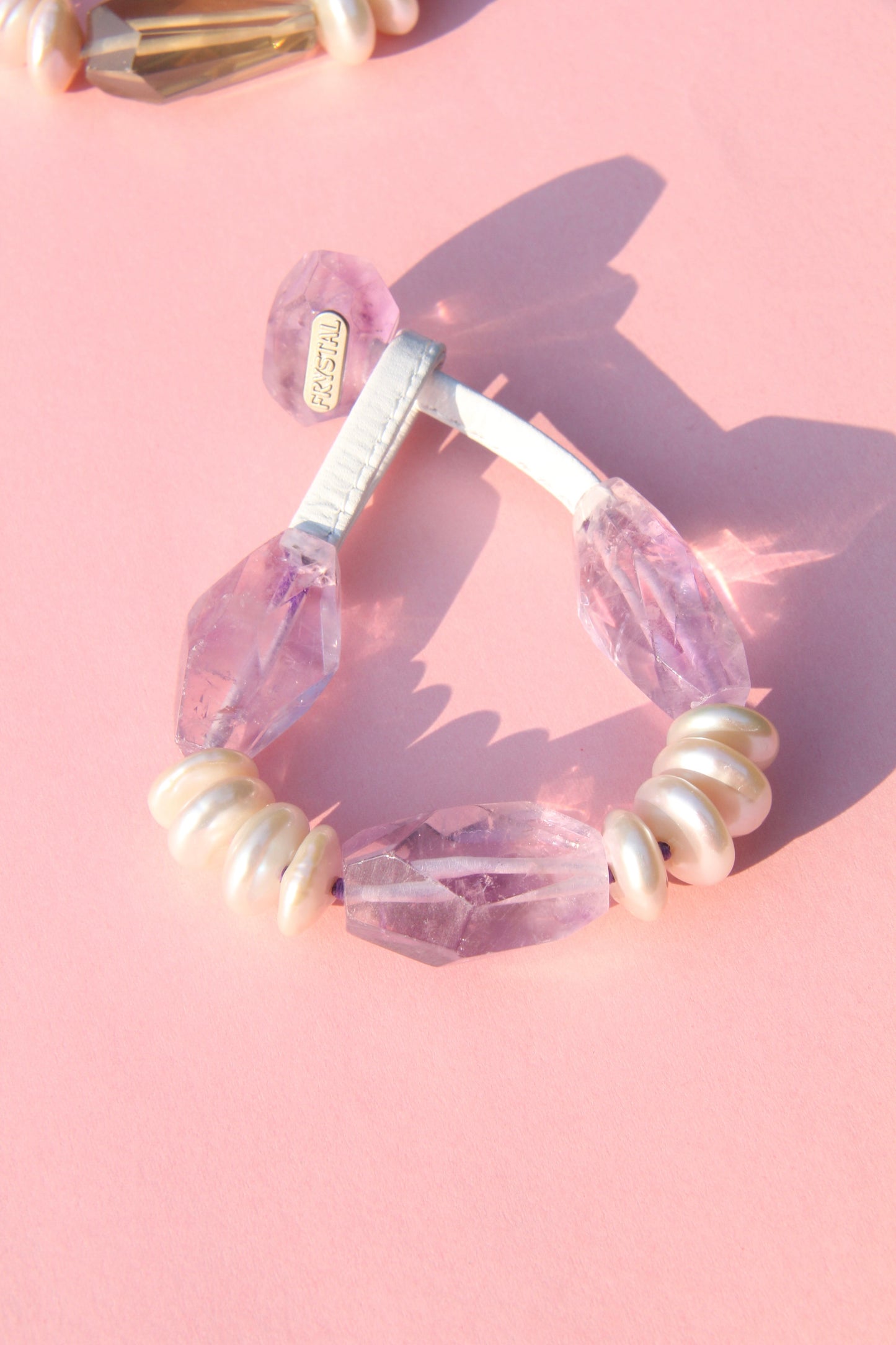Bracelet: amethyst, pearls
