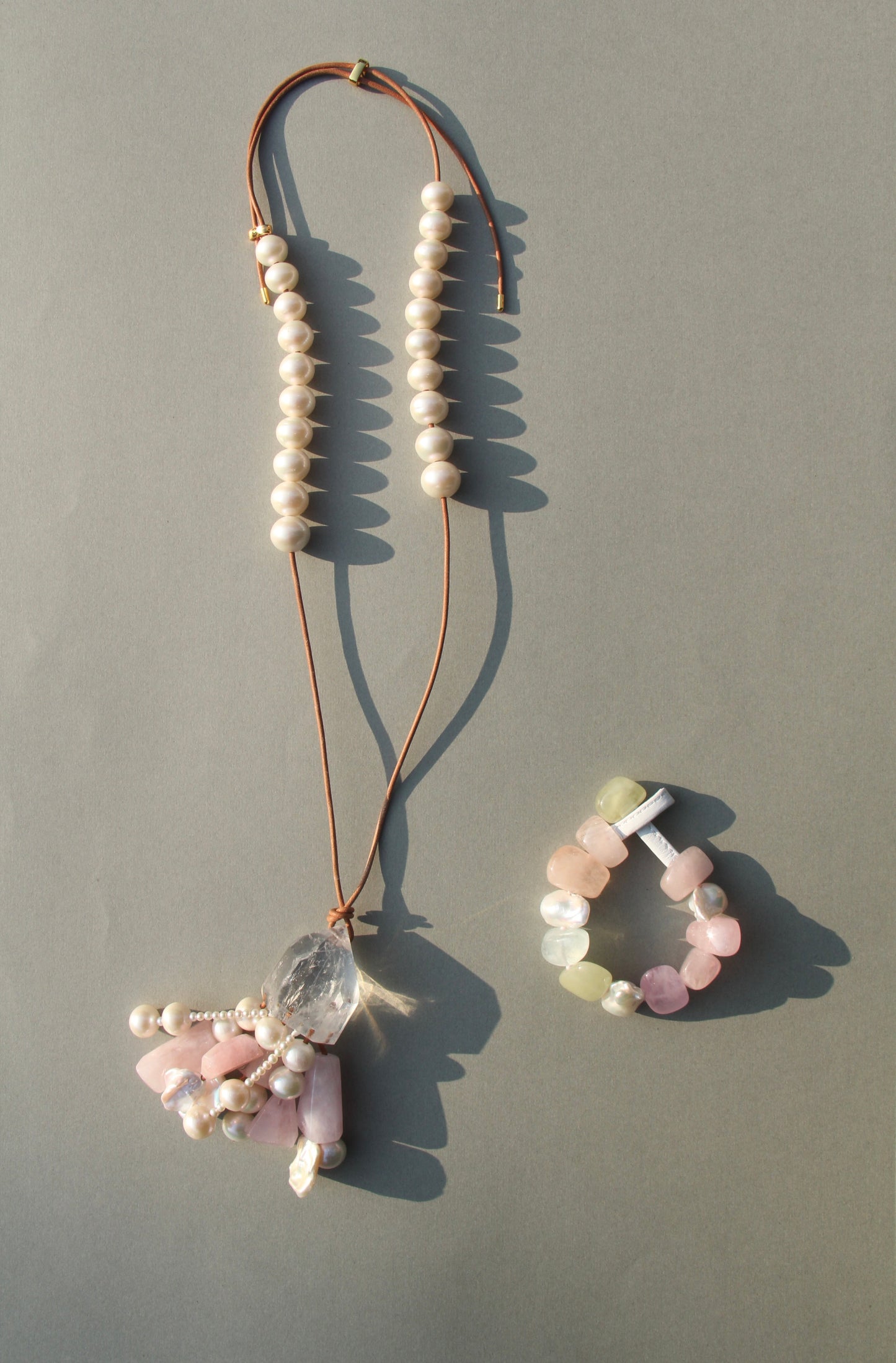 Bracelet: morganite, baroque pearls