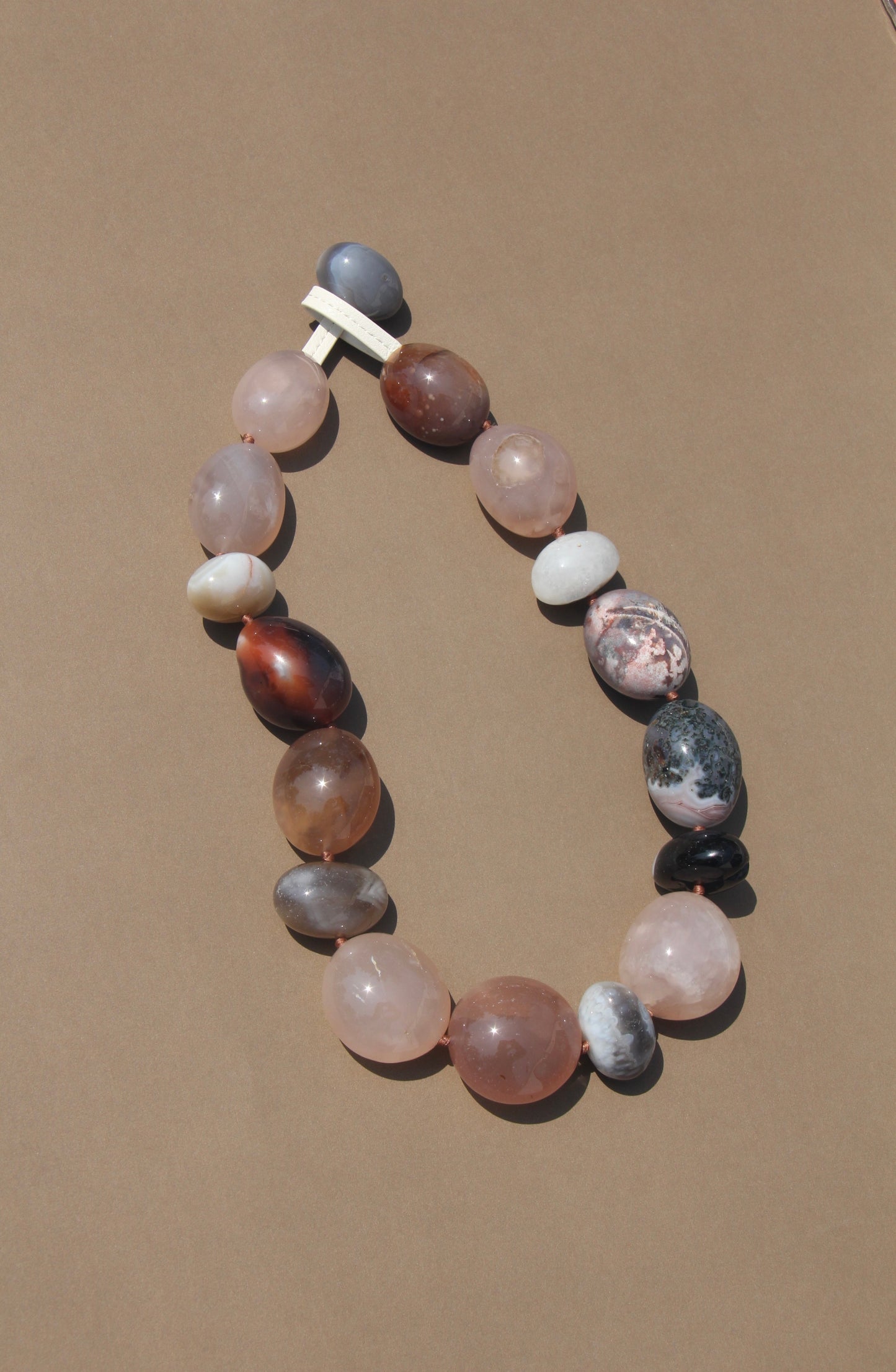 Necklace: persian agate, rose agate