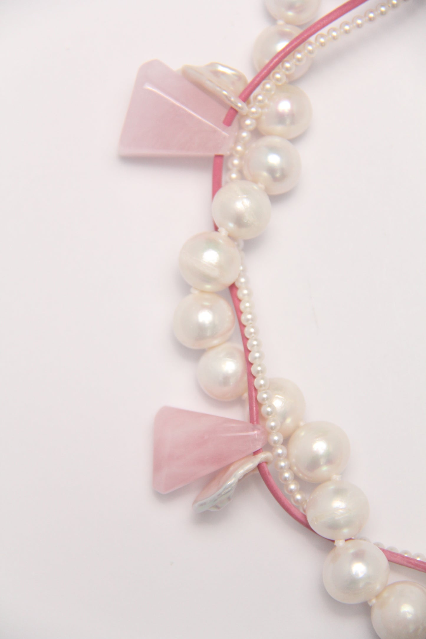 Necklace: morganite, rose quartz, pearls