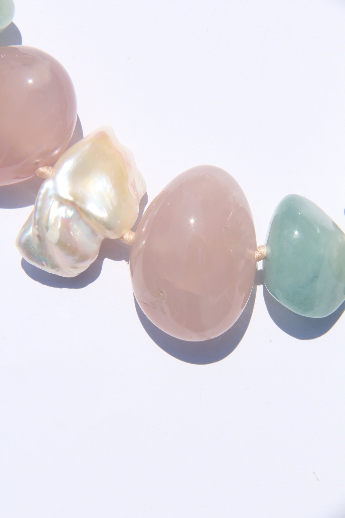 Necklace: morganite, rose agate, pearls