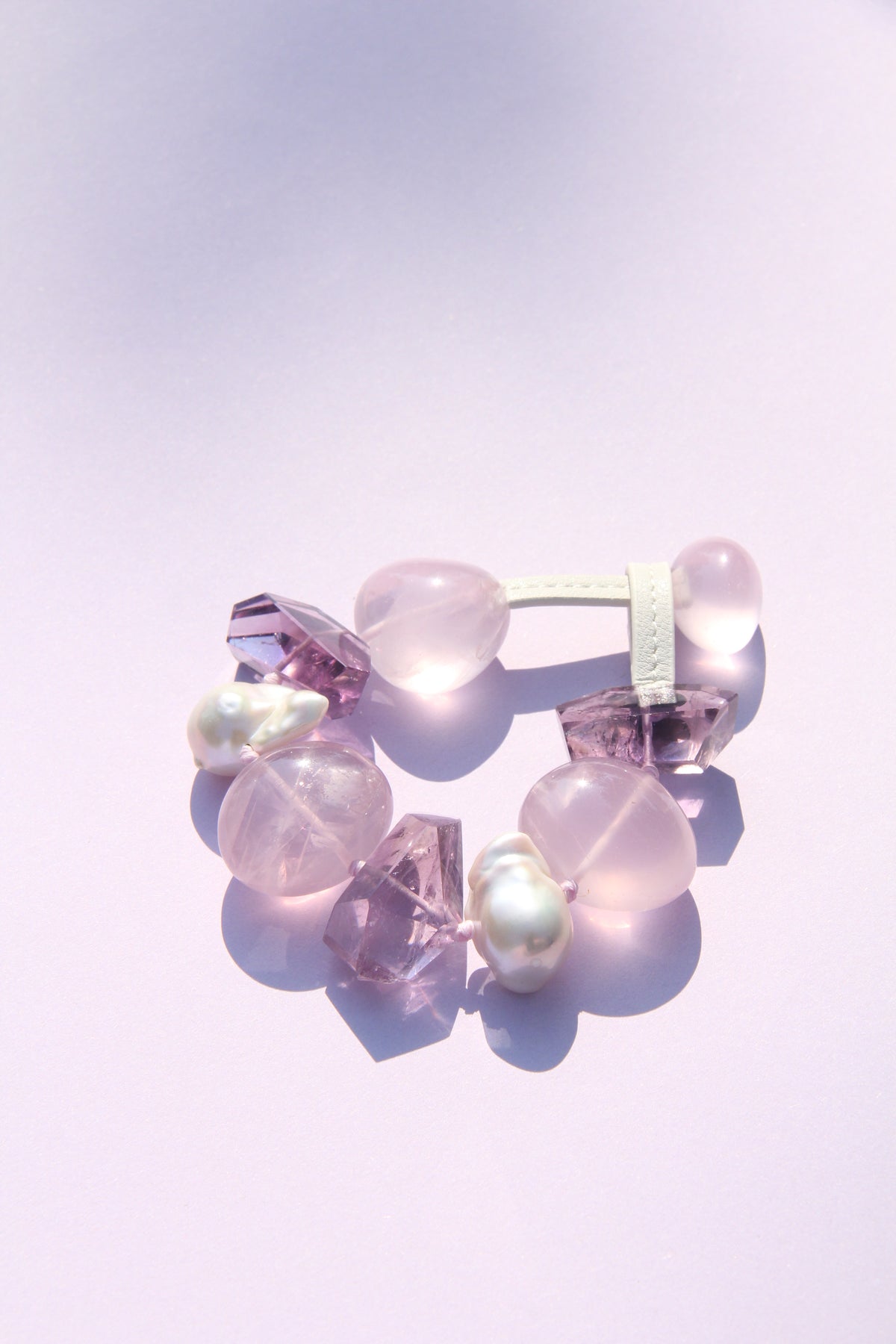 Bracelet: rose quartz, amethyst, pearls