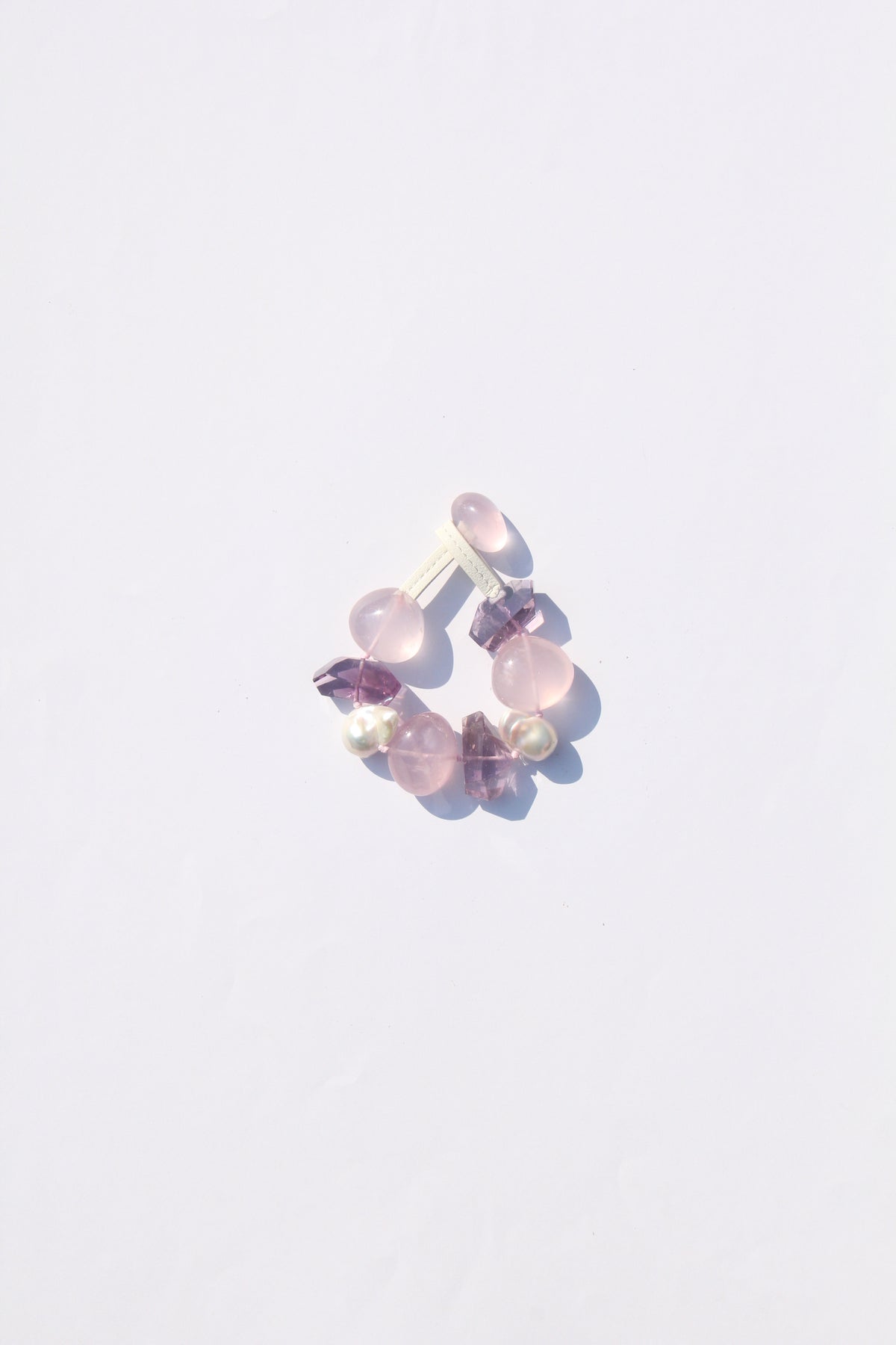 Bracelet: rose quartz, amethyst, pearls