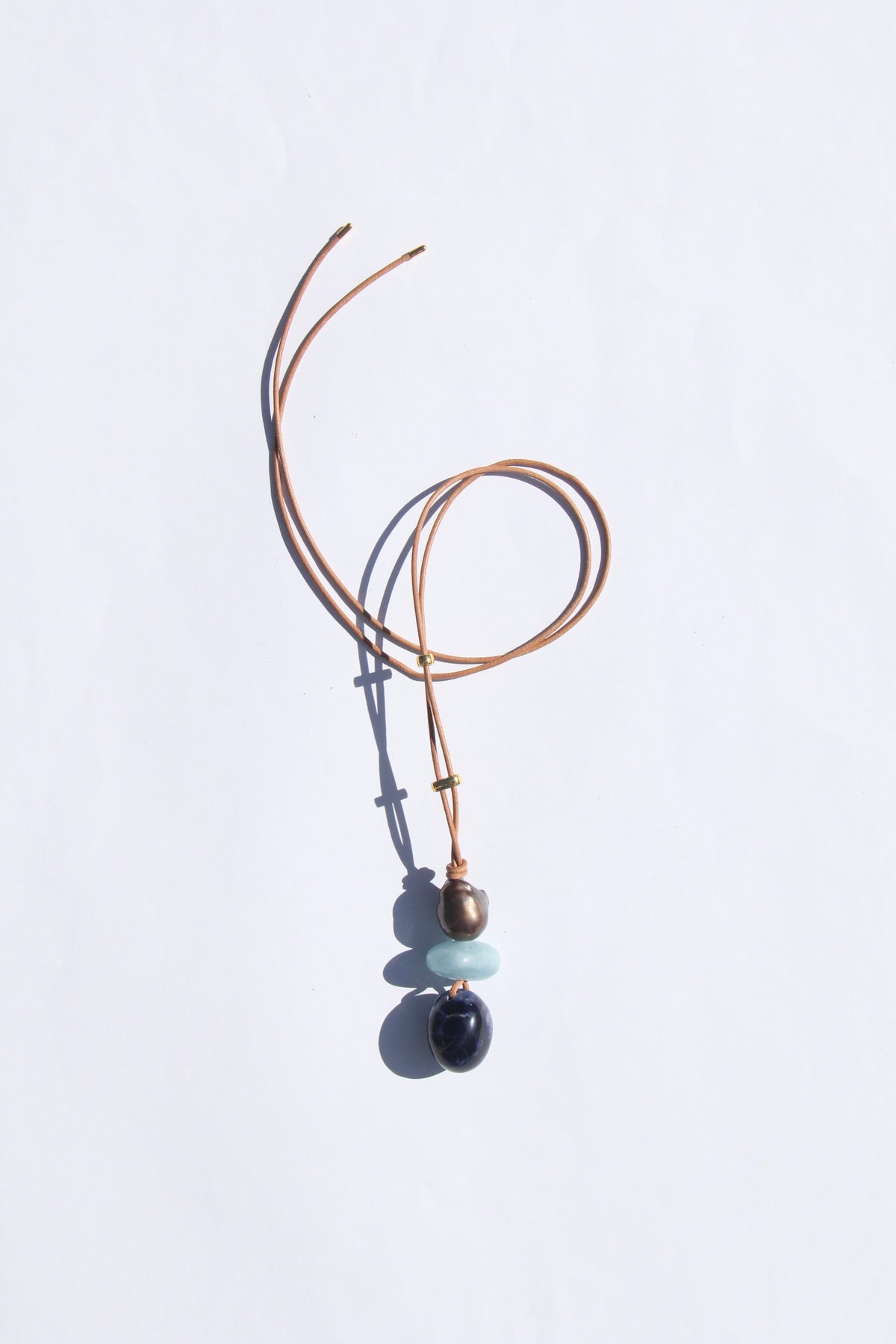 Necklace: pearl, aquamarine, blue vein stone