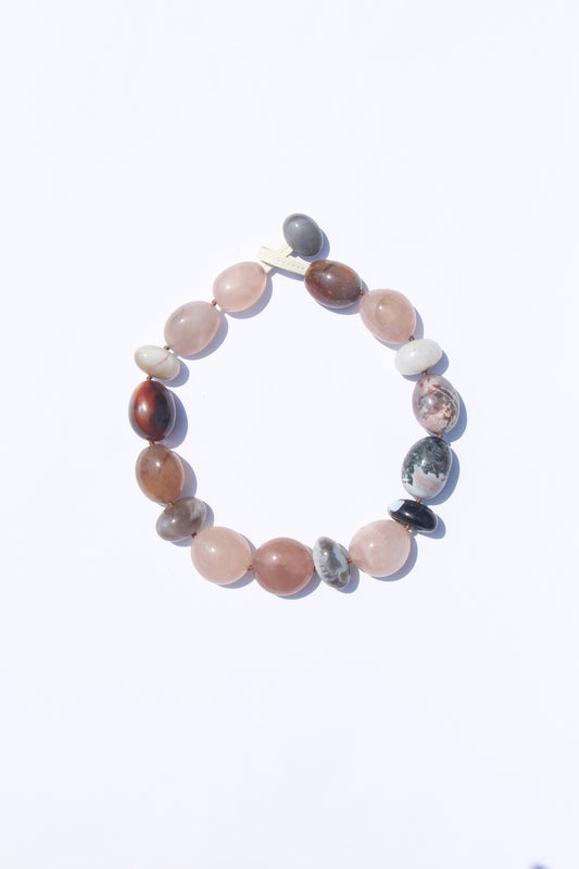 Necklace: persian agate, rose agate
