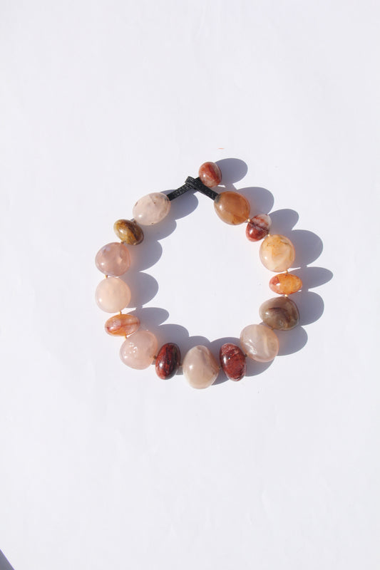 Necklace: rose agate, quartz