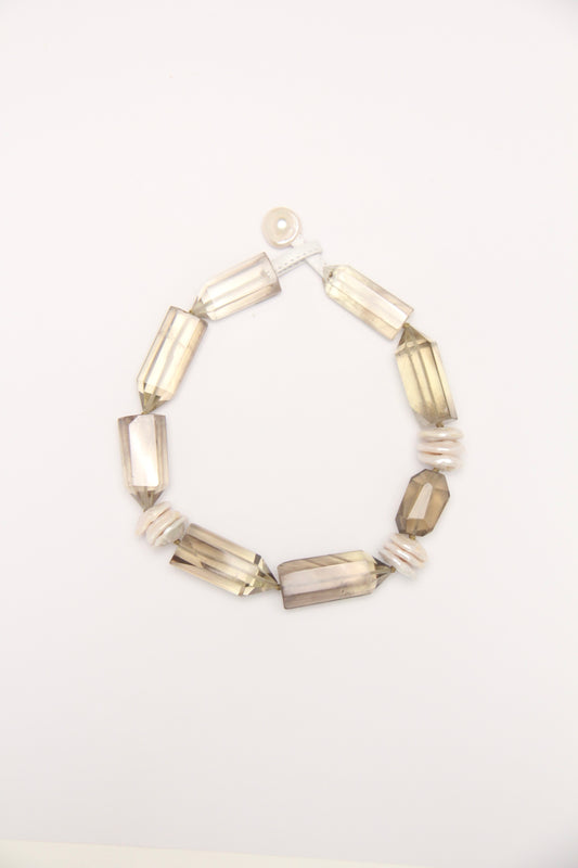 Necklace: citrine, pealrs