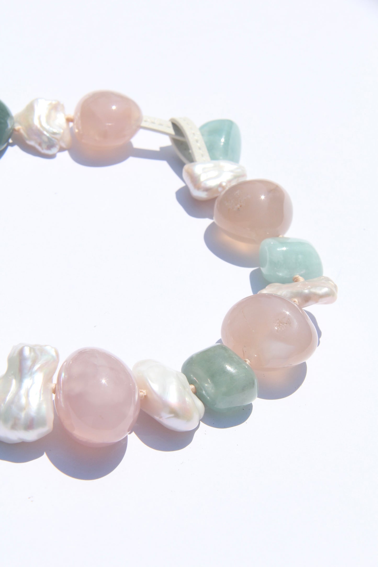 Necklace: morganite, rose agate, pearls
