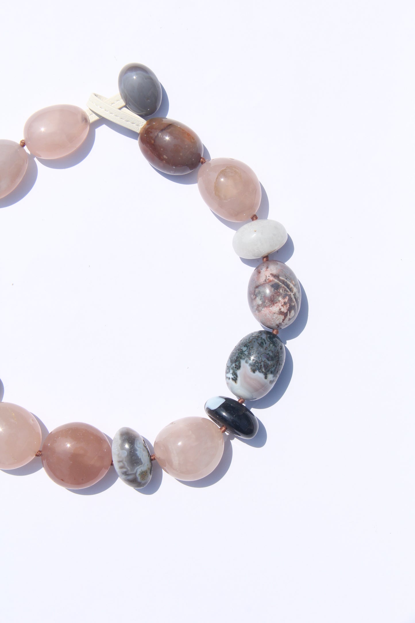 Necklace: persian agate, rose agate
