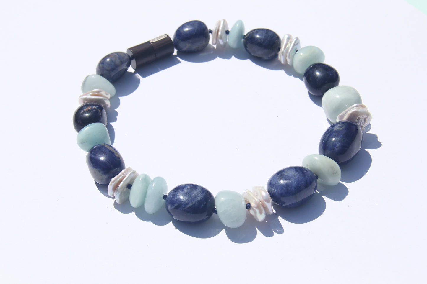 Necklace: aquamarine, blue vein stone, pearls