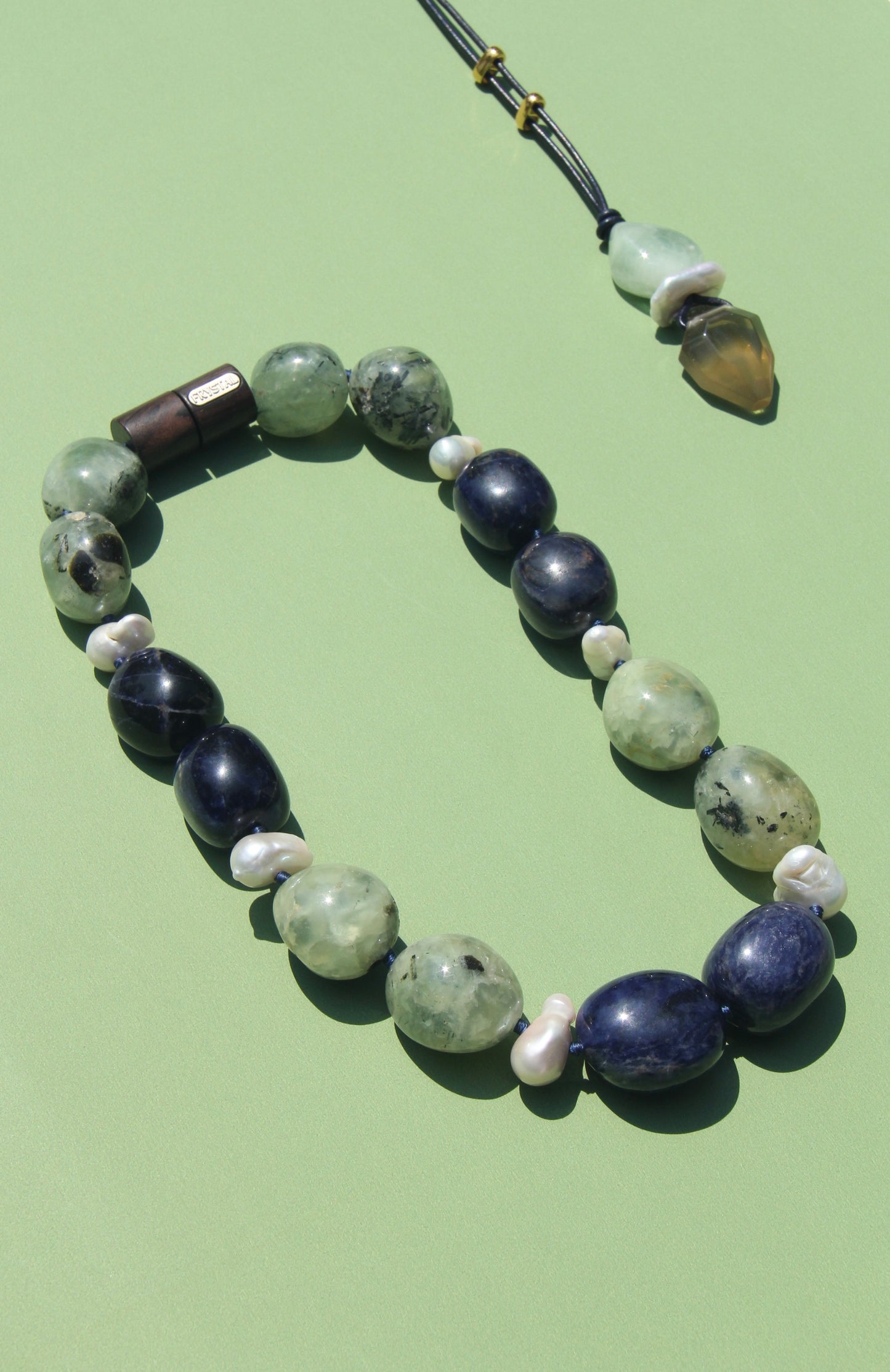 Necklace: prehnite, blue vein stone