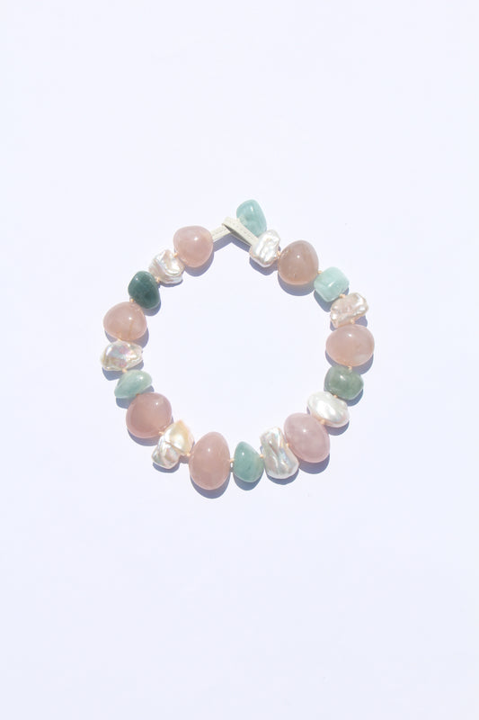 Necklace: morganite, rose agate, pearls