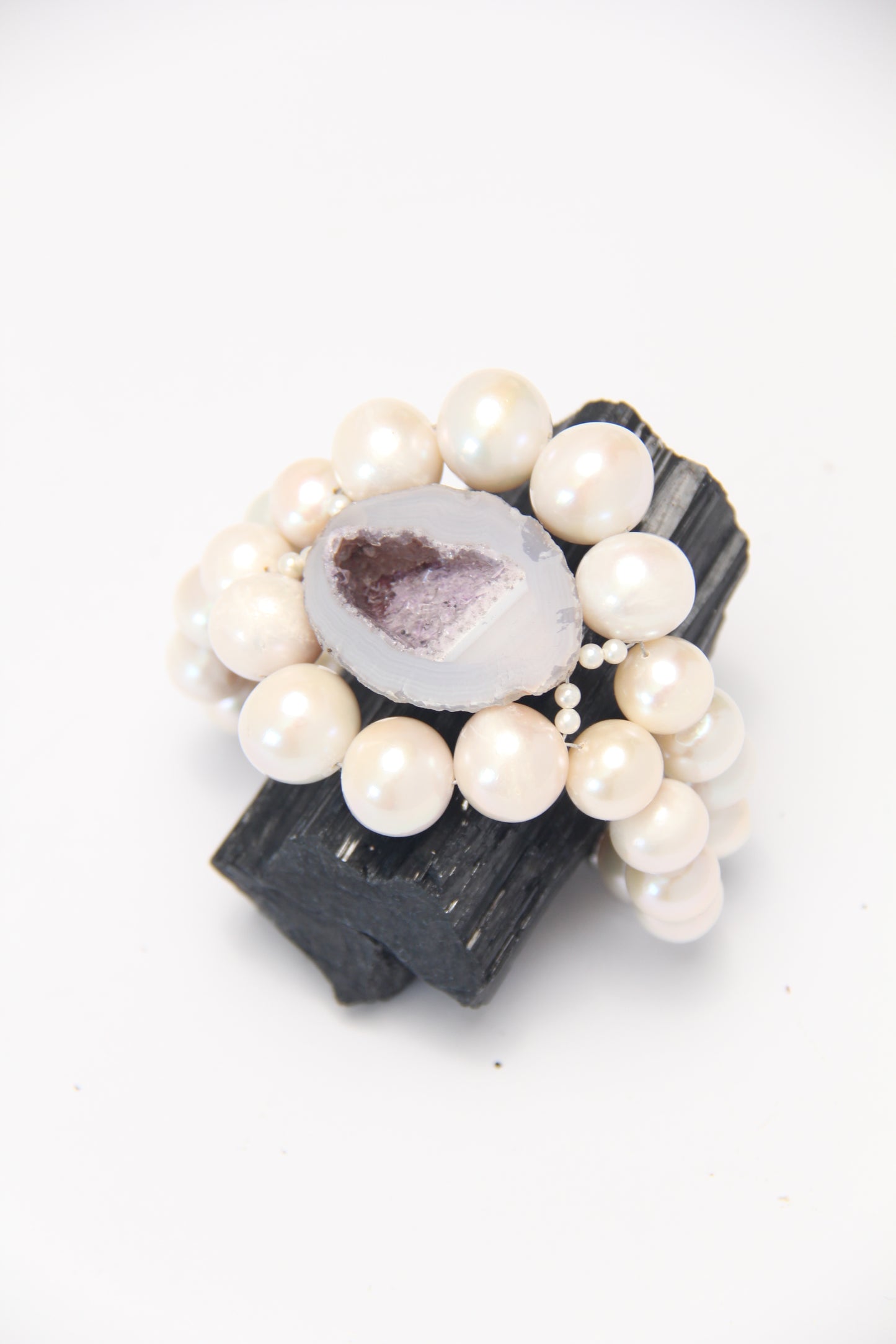 Bracelet: pearls, geode